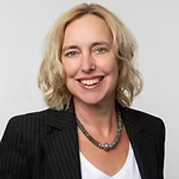 Katja Henze