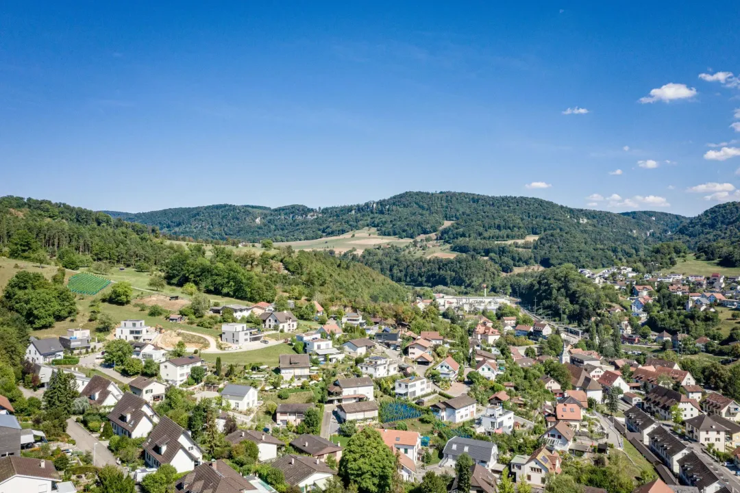 Grellingen im Grünen und doch stadtnahe