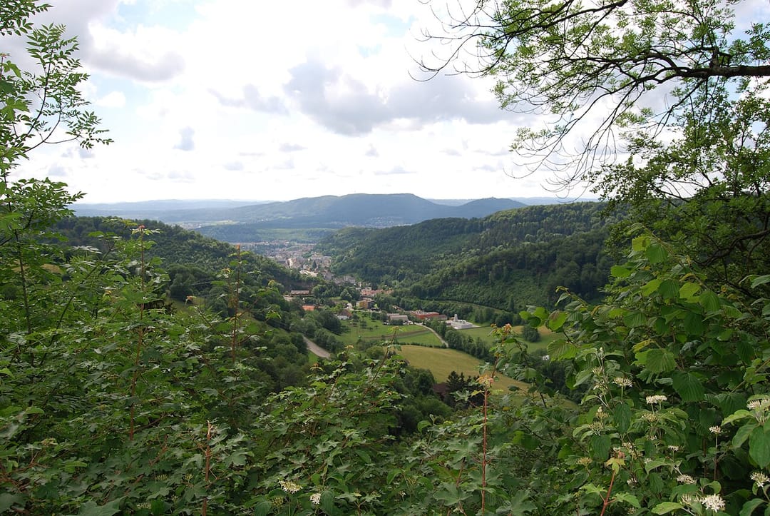 Traumhafte naturnahe und zentrale Lage am Jurasüdfuss