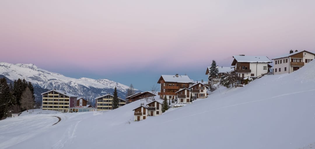 Obersaxen Mundaun - Ski vor der Tür