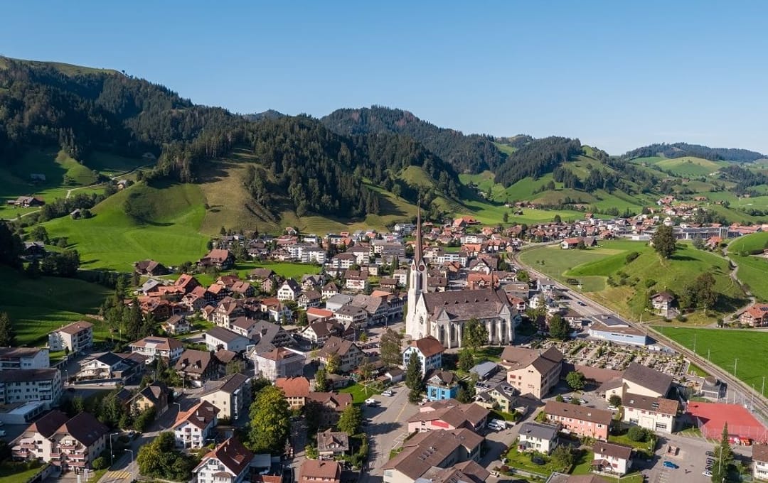 Escholzmatt-Marbach mit S6-Anschluss