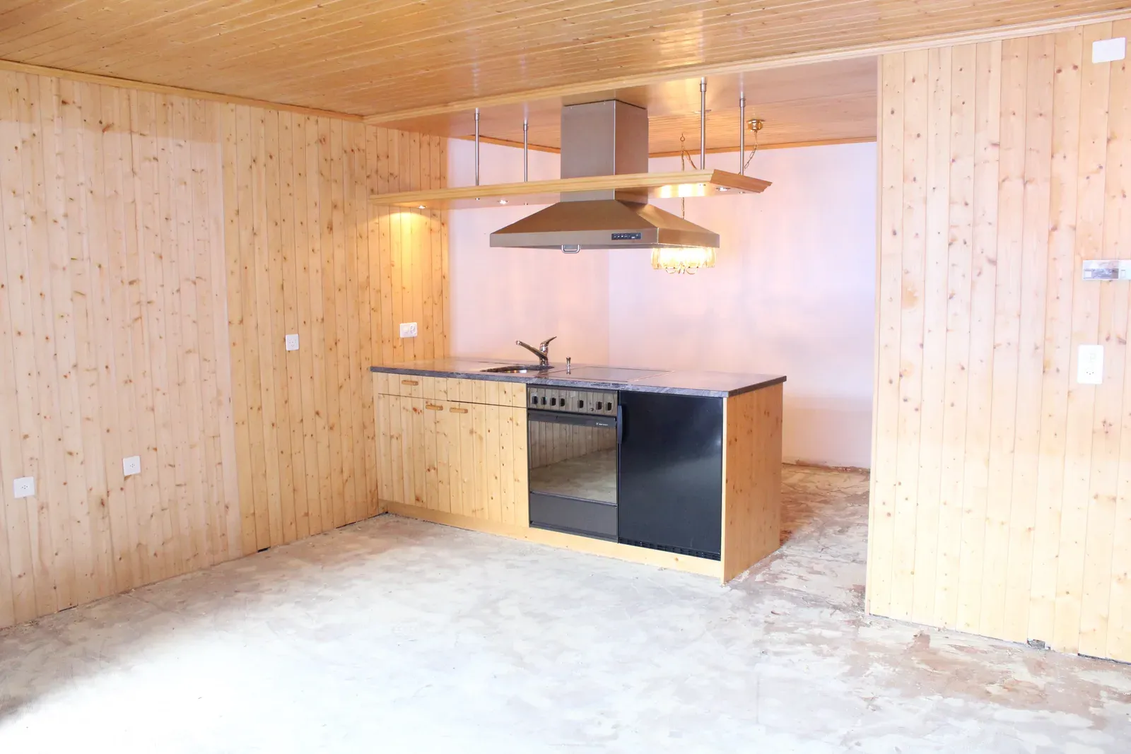 1.5-Zimmer-Gartenwohnung mit Sitzplatz in Unteriberg kaufen