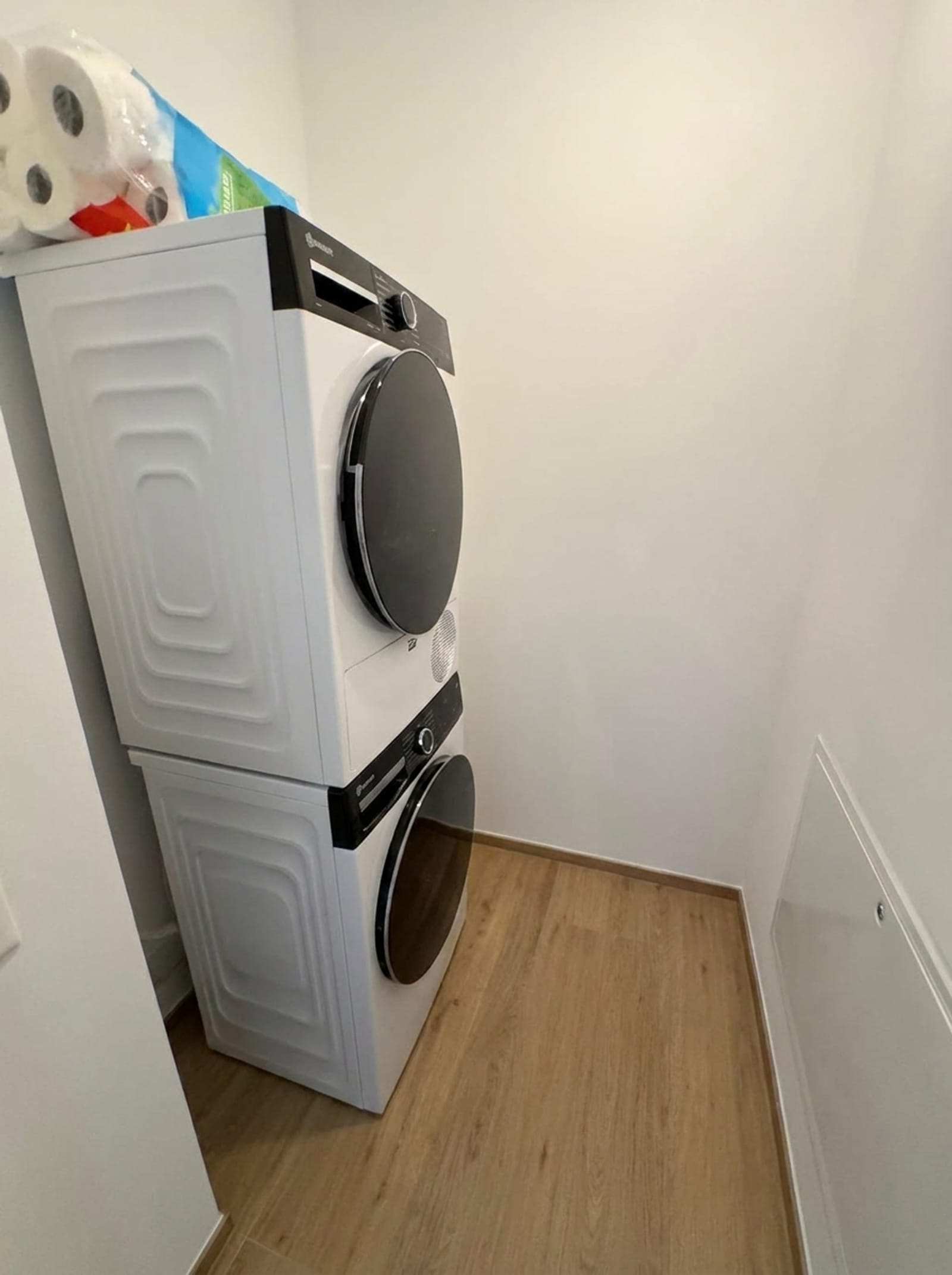 Letzte Chance, jetzt zugreifen! Exklusive 4.5-Zimmer-Wohnung in sonniger Hanglage von Grellingen — Ansicht 14