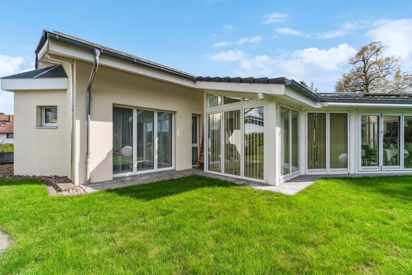 Exklusives Wohnen in idyllischer Lage – Ihr neues Zuhause in Rothrist — Ansicht 2
