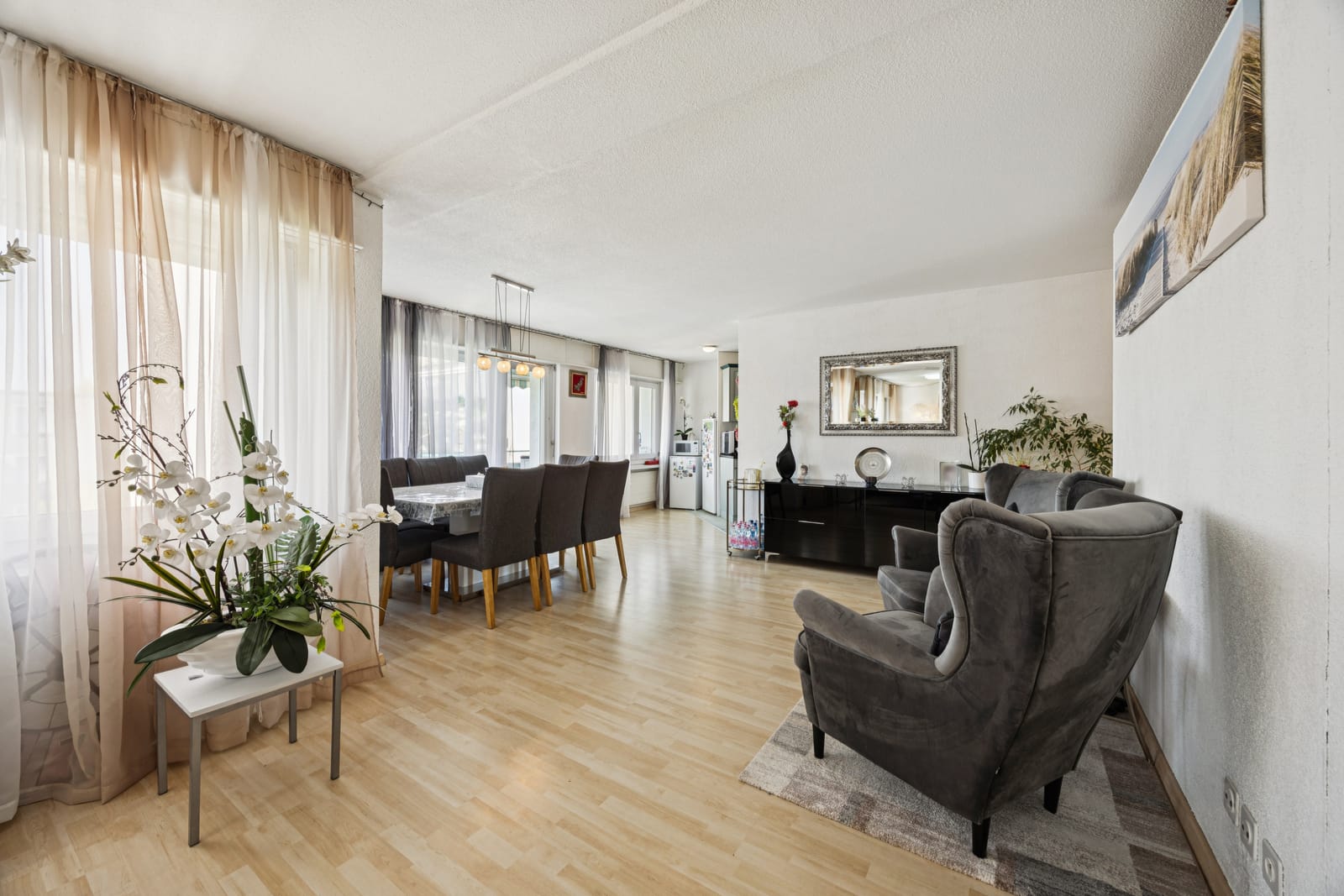 Grosszügige 6.5-Zimmer-Dachwohnung mit flexiblem Grundriss – teilbar in 3.5- und 4.5-Zimmer-Wohnung — Ansicht 3