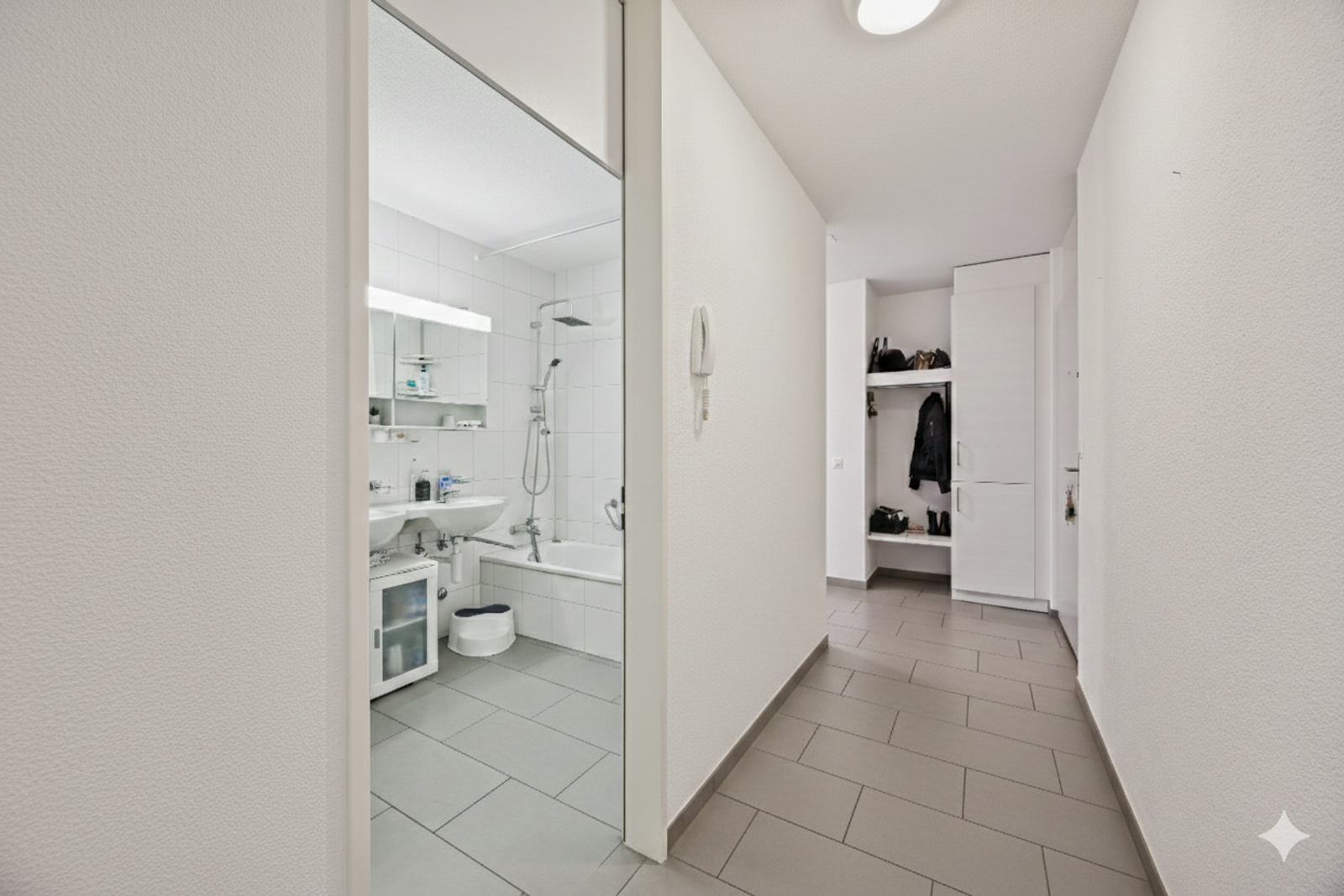 Moderne 3-Zimmer-Eigentumswohnung mit grosser Terrasse und Lift in Trimbach — Ansicht 15