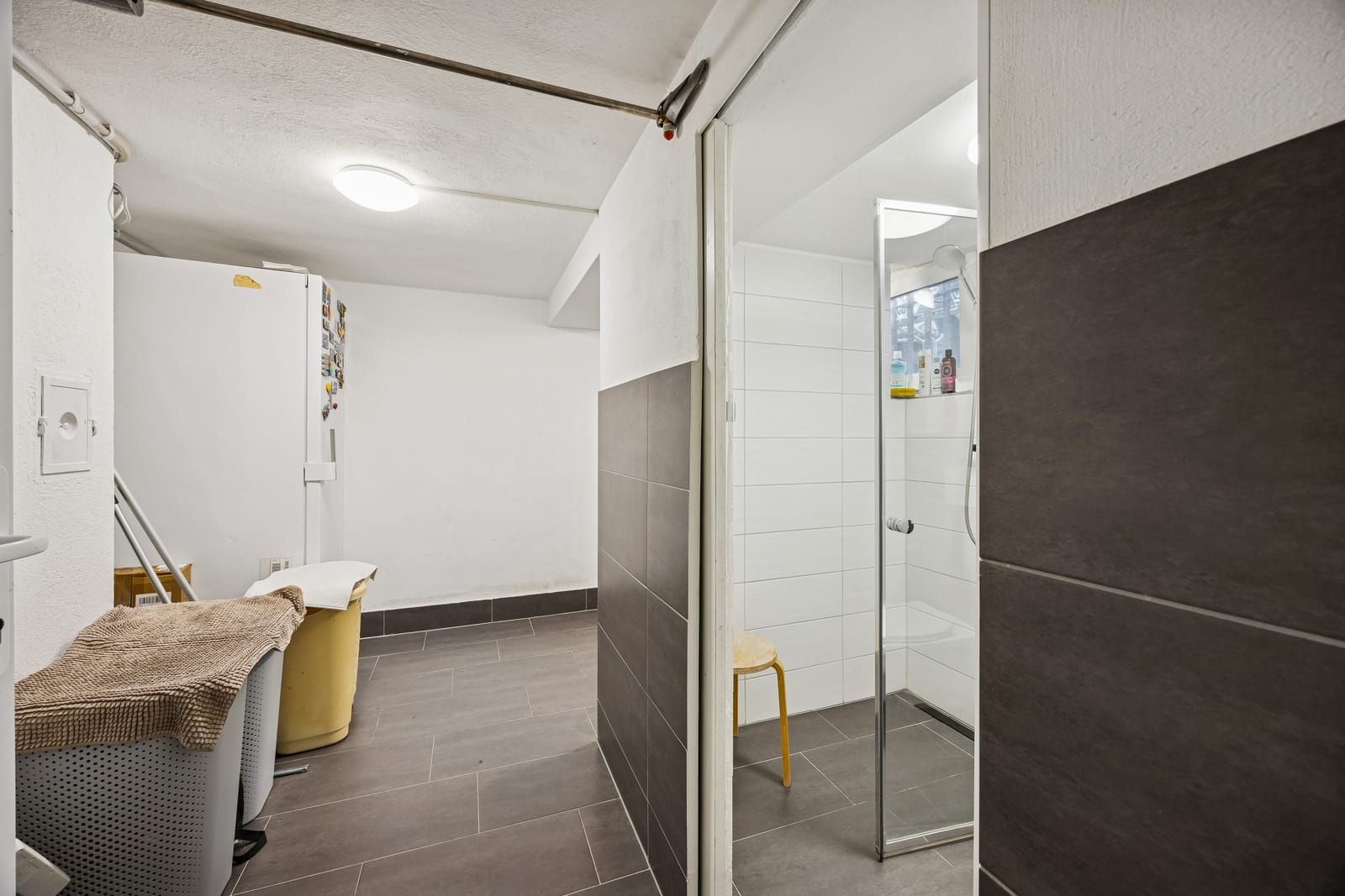 Stilvoll renoviertes 5.5-Zimmer-Reihenhaus mit 166 m² Wohnkomfort und grosser Terrasse — Ansicht 21
