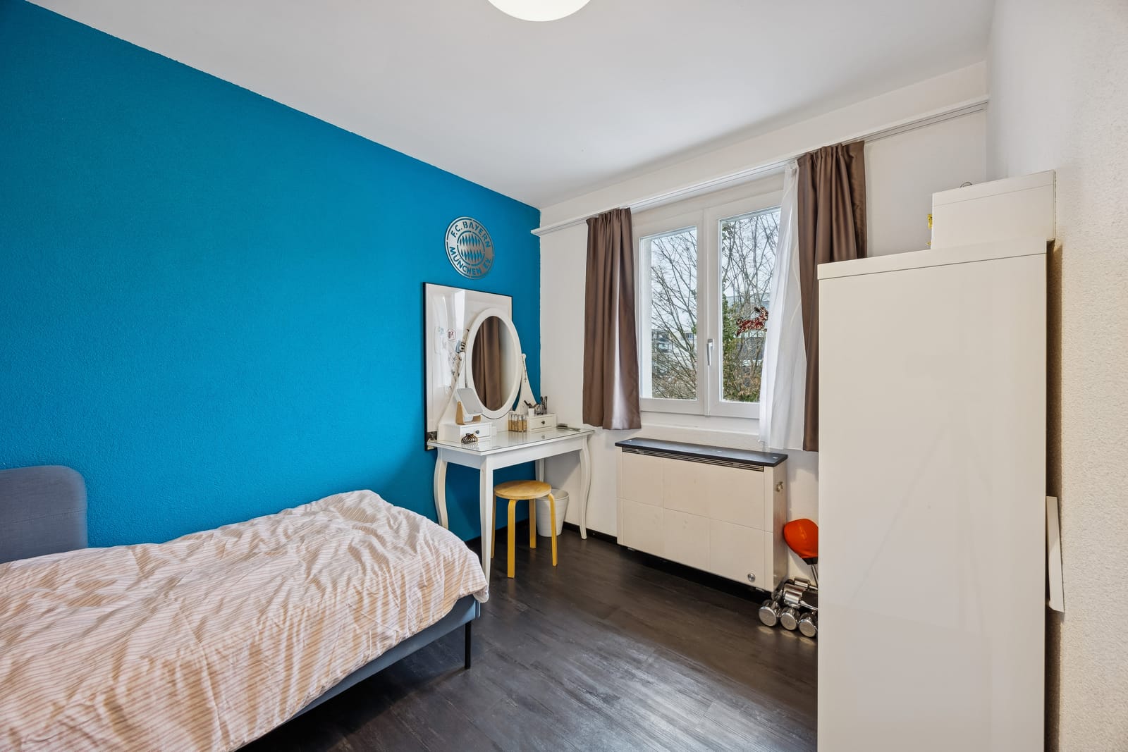 Stilvoll renoviertes 5.5-Zimmer-Reihenhaus mit 166 m² Wohnkomfort und grosser Terrasse — Ansicht 15