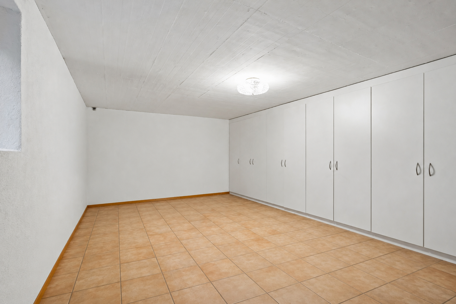 Grosszügiges 7.5-Zimmer-EFH mit weitläufigem Grundstück in Rickenbach LU — Ansicht 19