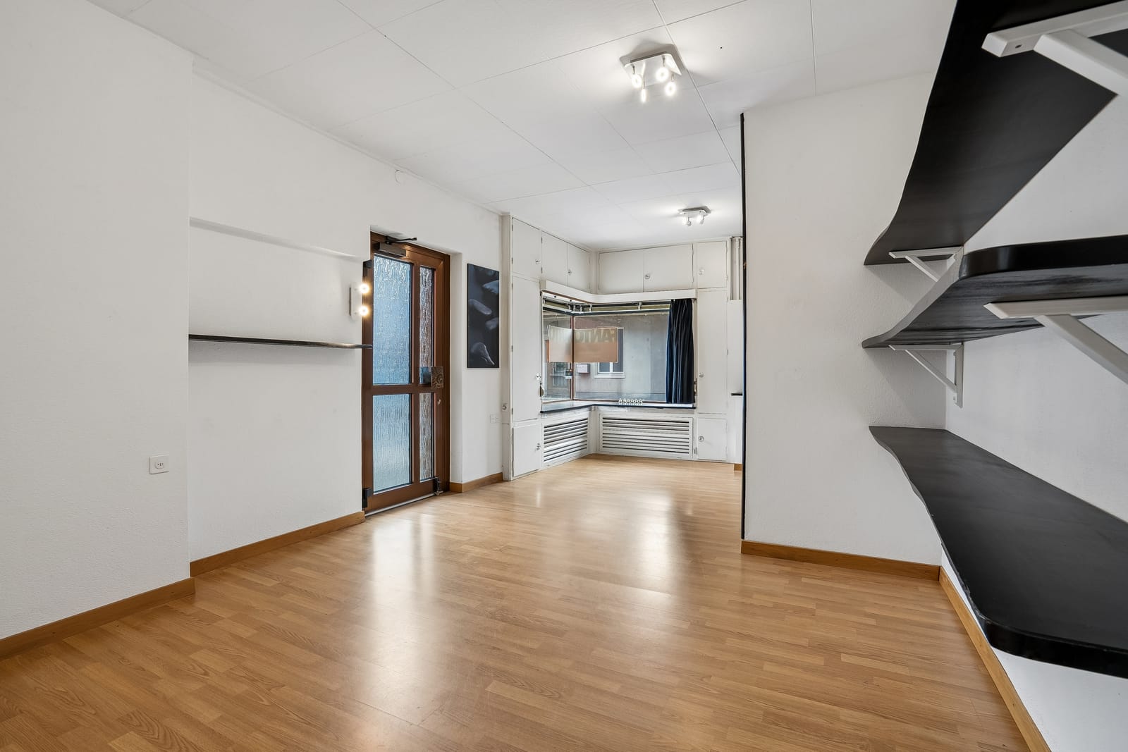 Zentrales Wohn- & Geschäftshaus mit Terrasse in Frick — Ansicht 16