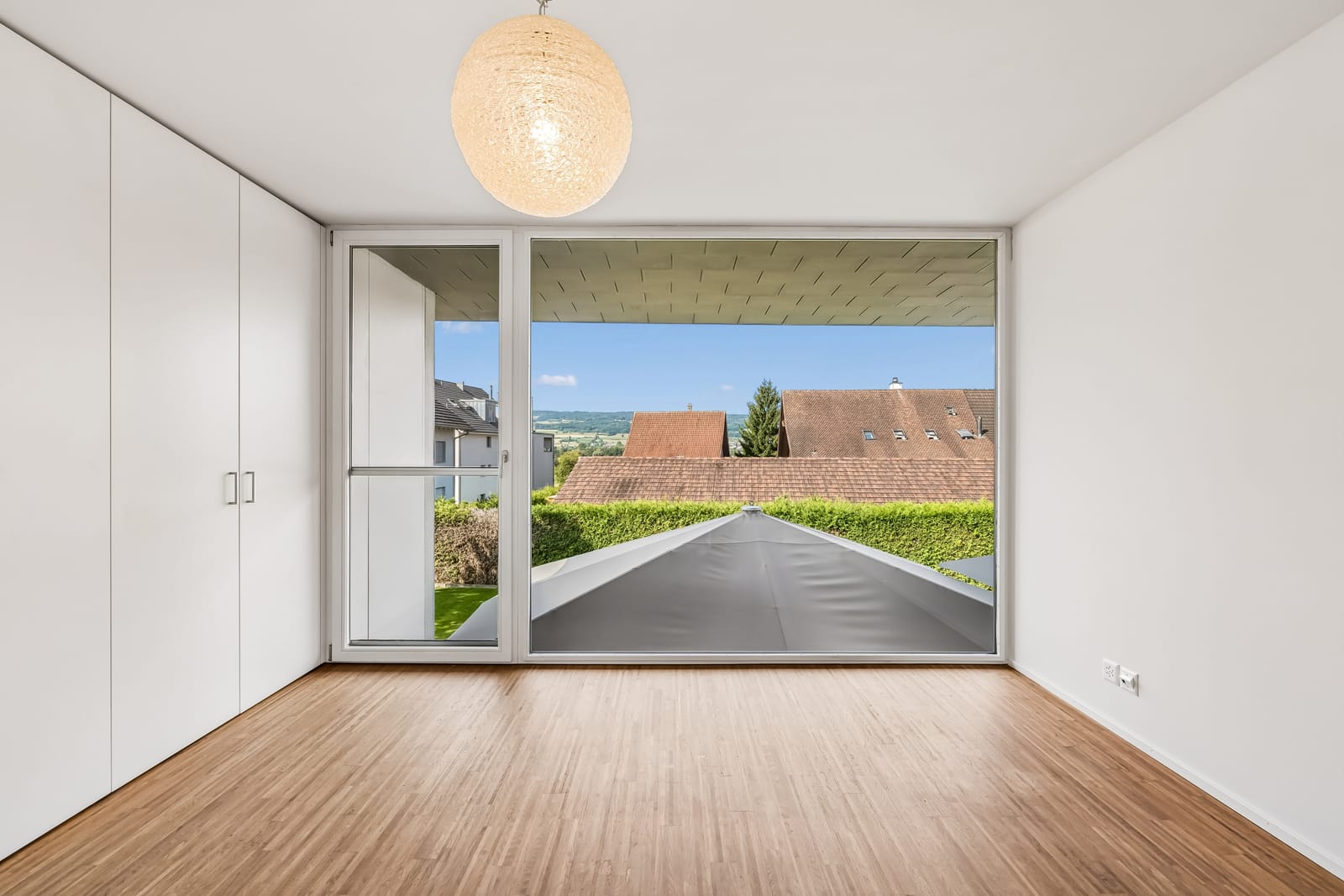 Wohnen wie im Ferienresort – Architektenhaus mit Pool und Garten — Ansicht 19