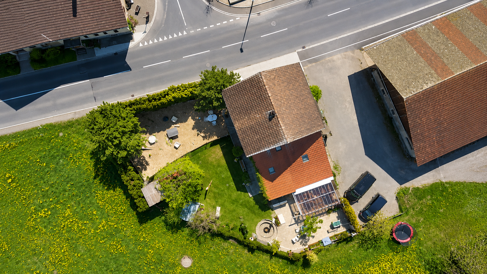 Luftaufnahme des Grundstücks Zürcherstrasse 35 in Aristau