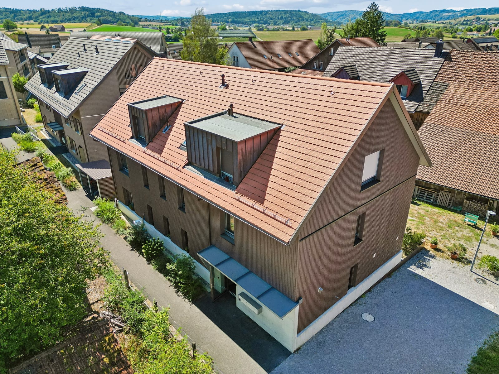 Zentral, ruhig und lichtdurchflutet - Ihr neues Zuhause im Herzen von Hettlingen — Ansicht 15