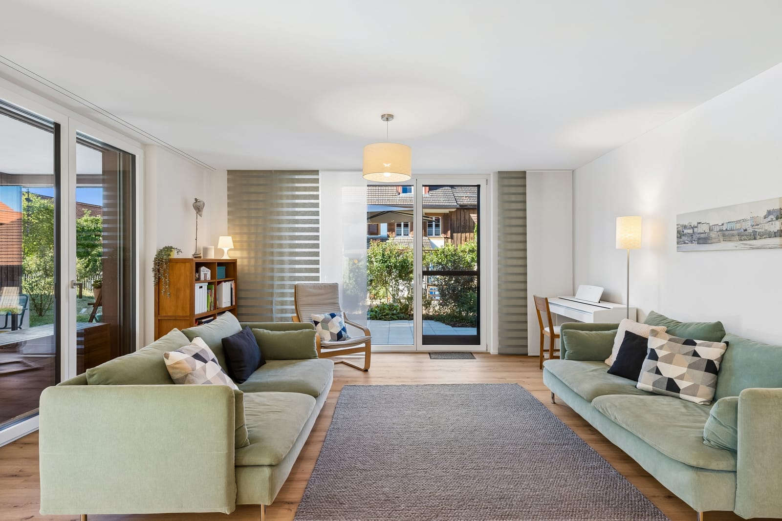 Zentral, ruhig und lichtdurchflutet - Ihr neues Zuhause im Herzen von Hettlingen — Ansicht 5