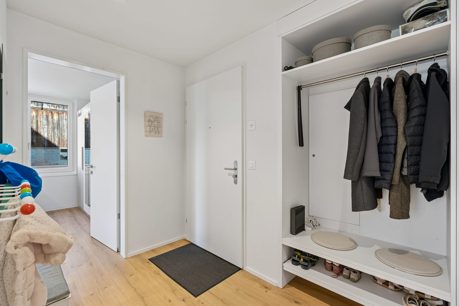 Zentral, ruhig und lichtdurchflutet - Ihr neues Zuhause im Herzen von Hettlingen — Ansicht 13