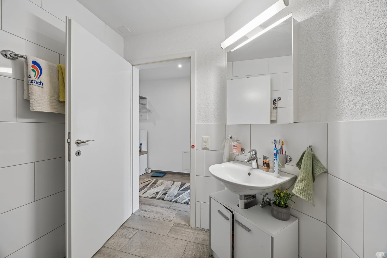 Ihr neues Zuhause im Grünen: 158 m² Wohngenuss auf einer Etage – stilvoll und modern — Ansicht 23