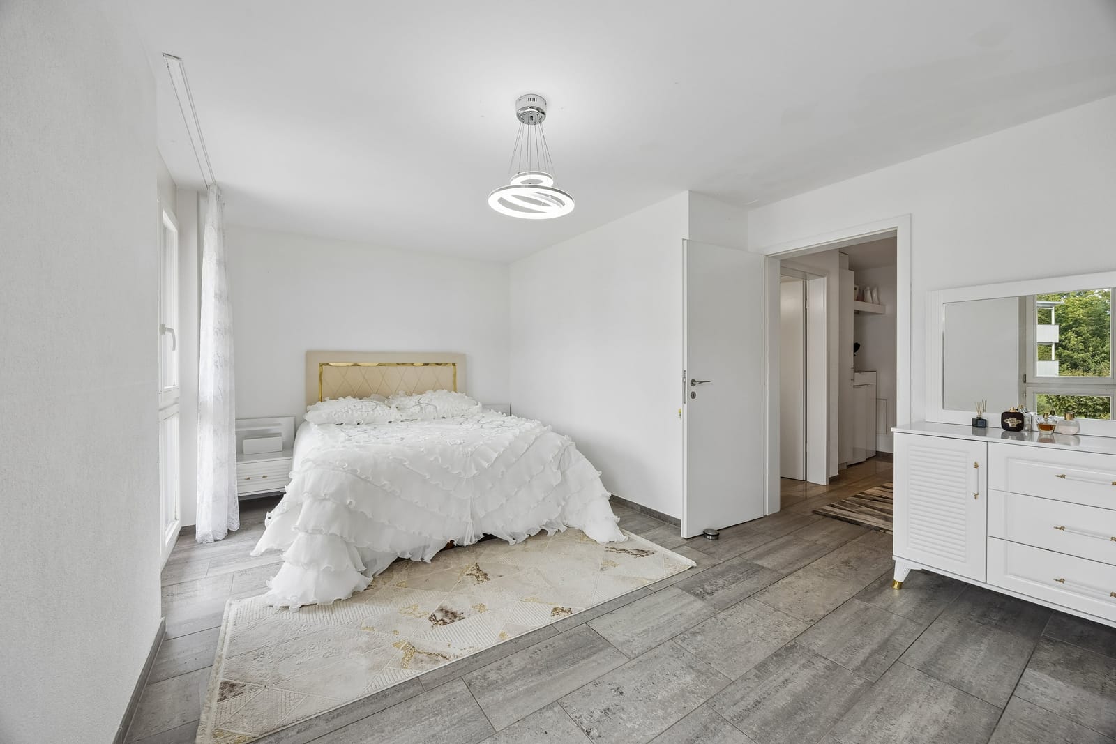 Ihr neues Zuhause im Grünen: 158 m² Wohngenuss auf einer Etage – stilvoll und modern — Ansicht 7