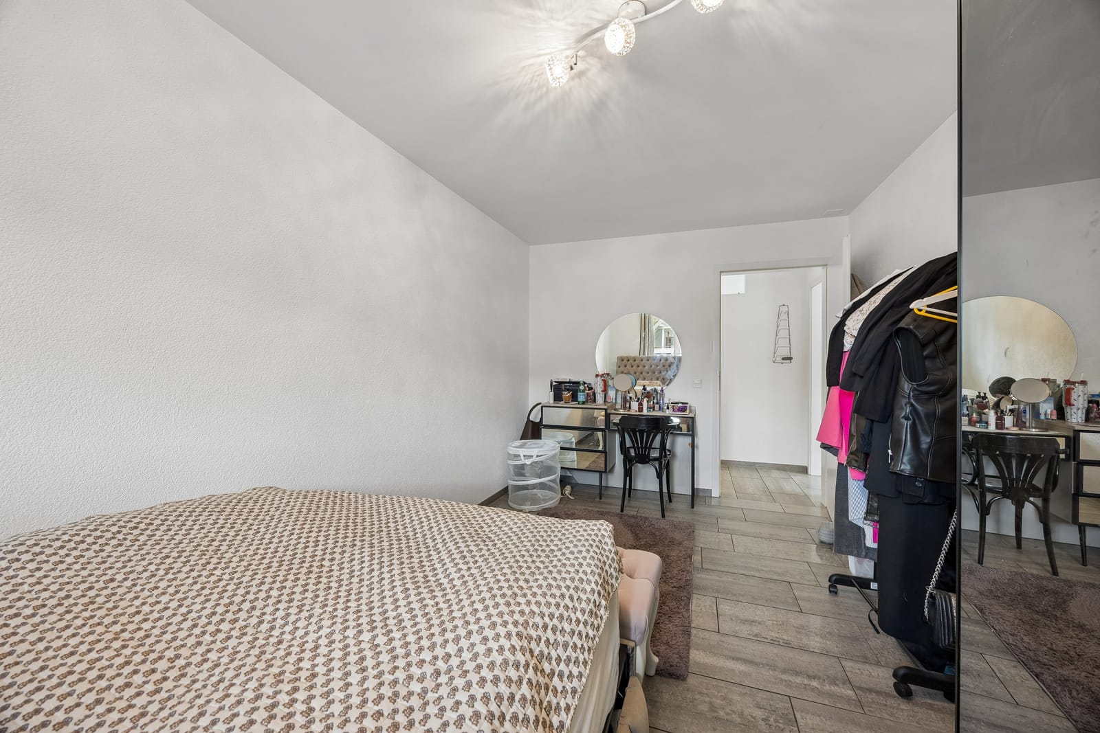 Ihr neues Zuhause im Grünen: 158 m² Wohngenuss auf einer Etage – stilvoll und modern — Ansicht 26