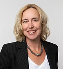 Katja Henze