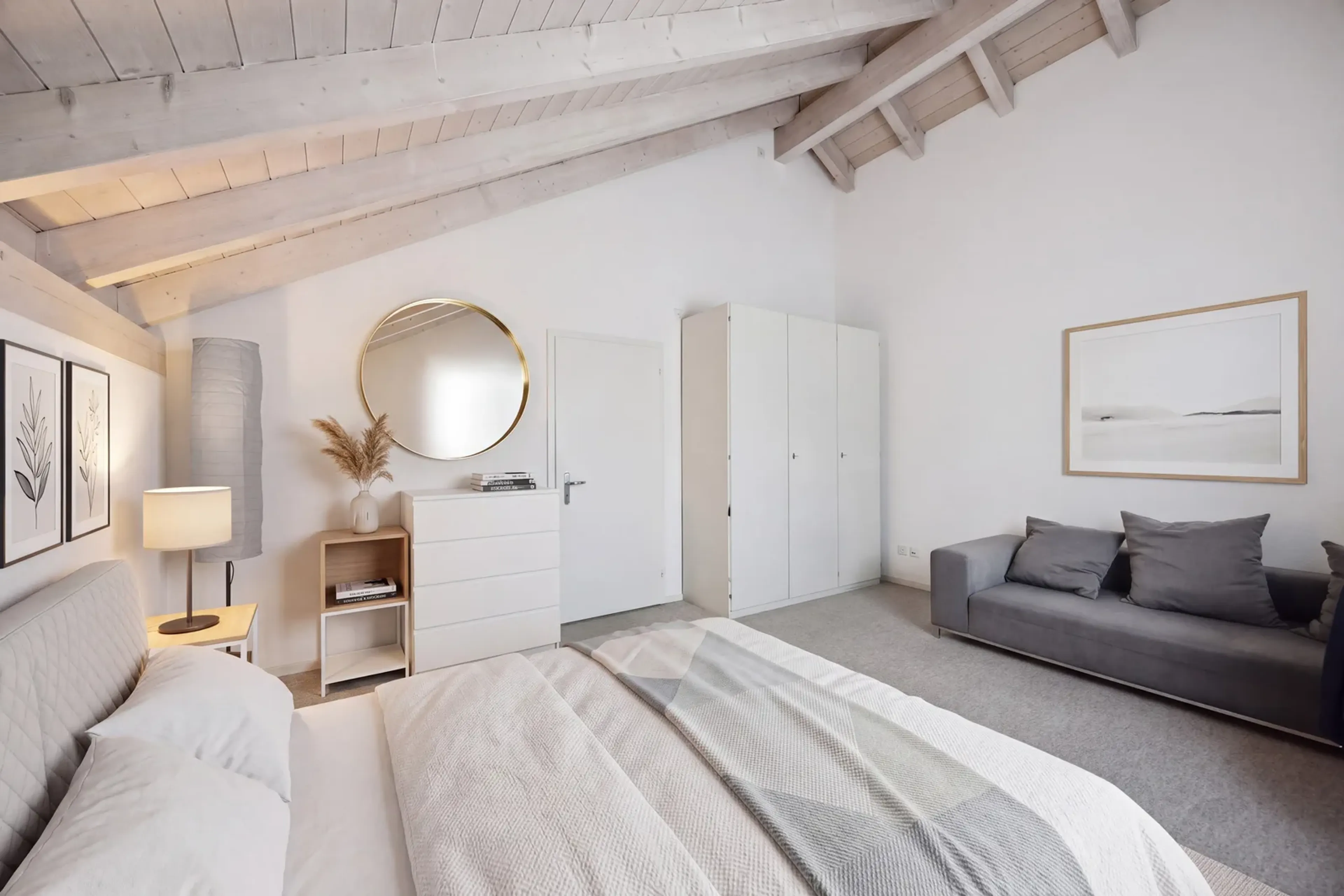 Allein unter dem Dach – 4½ Zimmer mit offenem Dachstuhl, Terrasse und Weitsicht - 12
