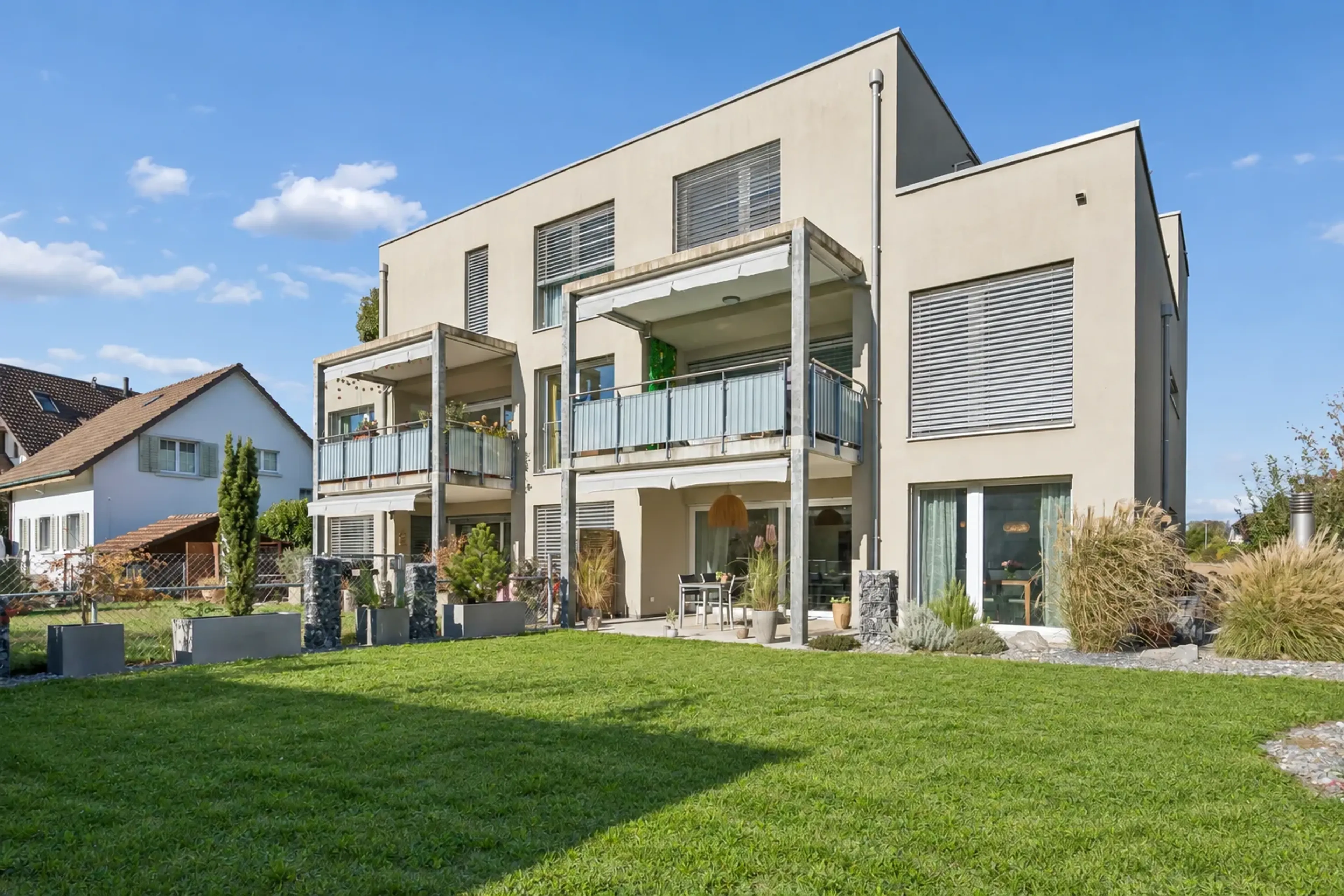 3.5-Zimmer-Gartenwohnung - Ihr eigenes Sonnenparadies mit Garten