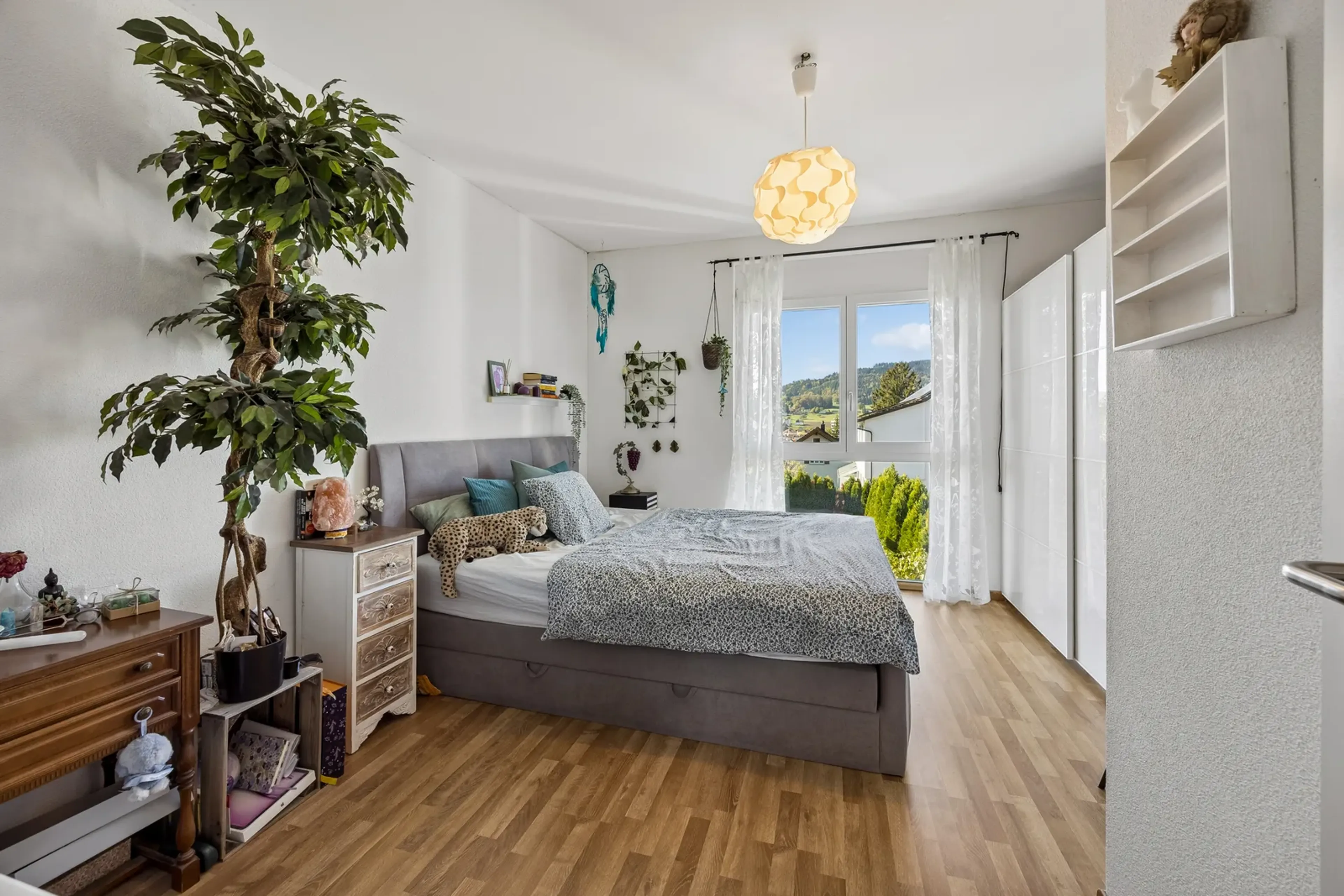 Teich, Steg & Palme: Familienhaus mit Ferien-Garten in Menziken - 7