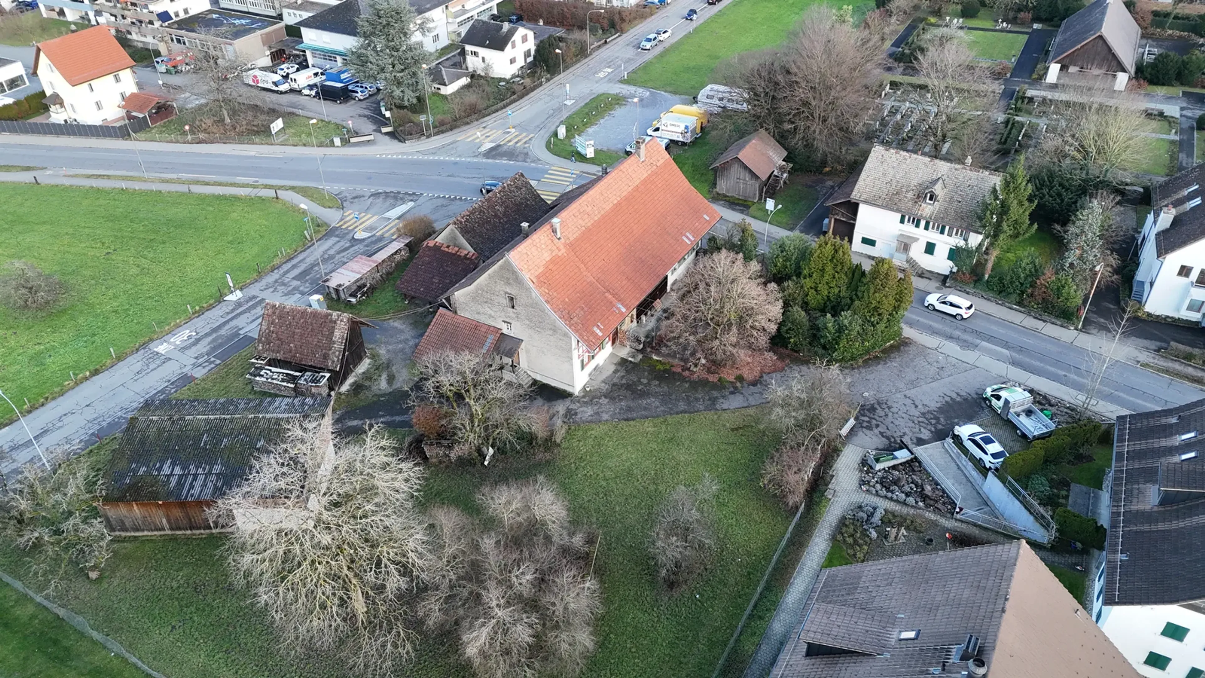 Ehemaliges Bauernhaus mit enormer Nutzungsreserve - 2
