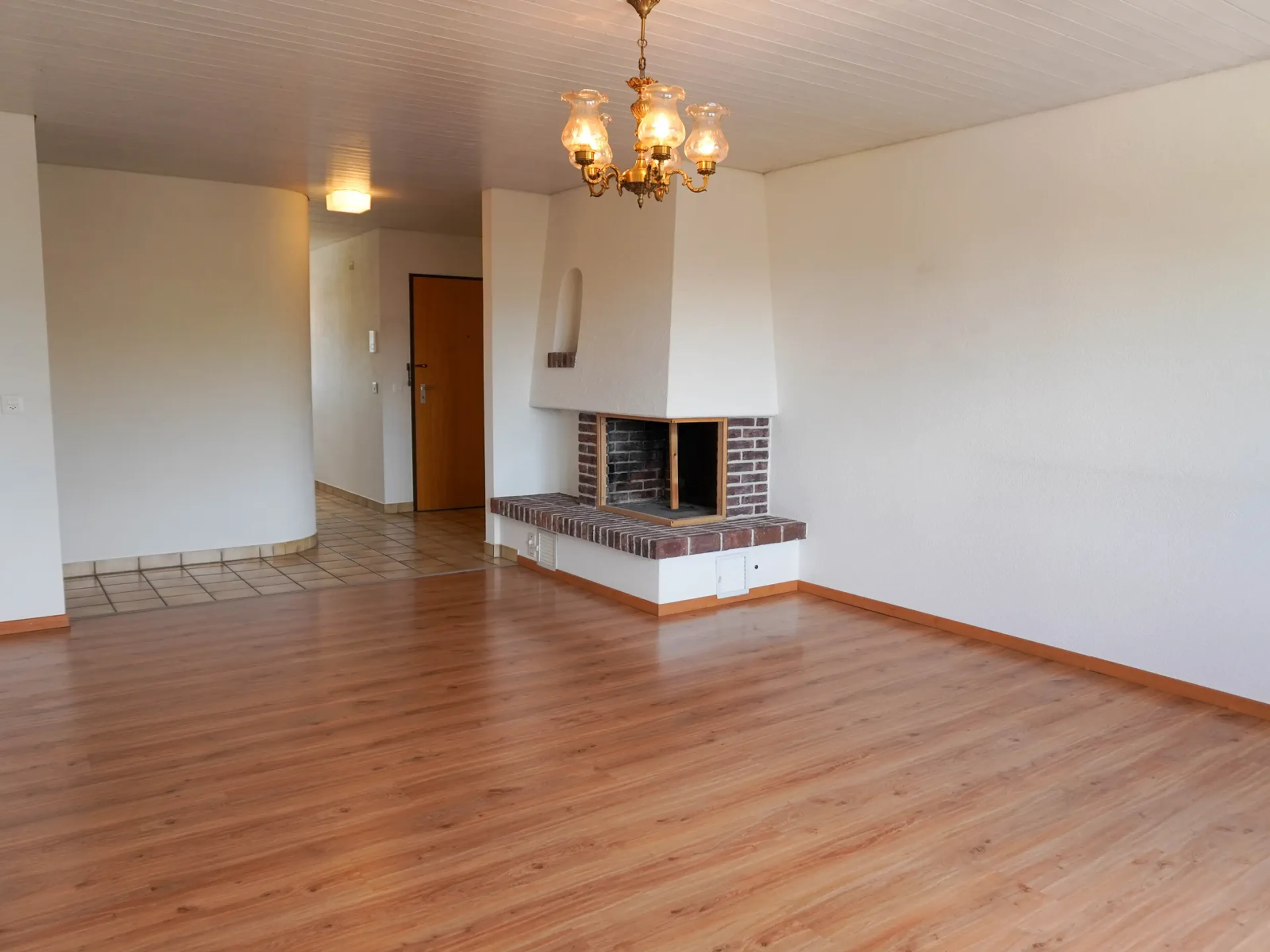 3½-Zimmer-Wohnung mit Balkon und Cheminée - Bild 2