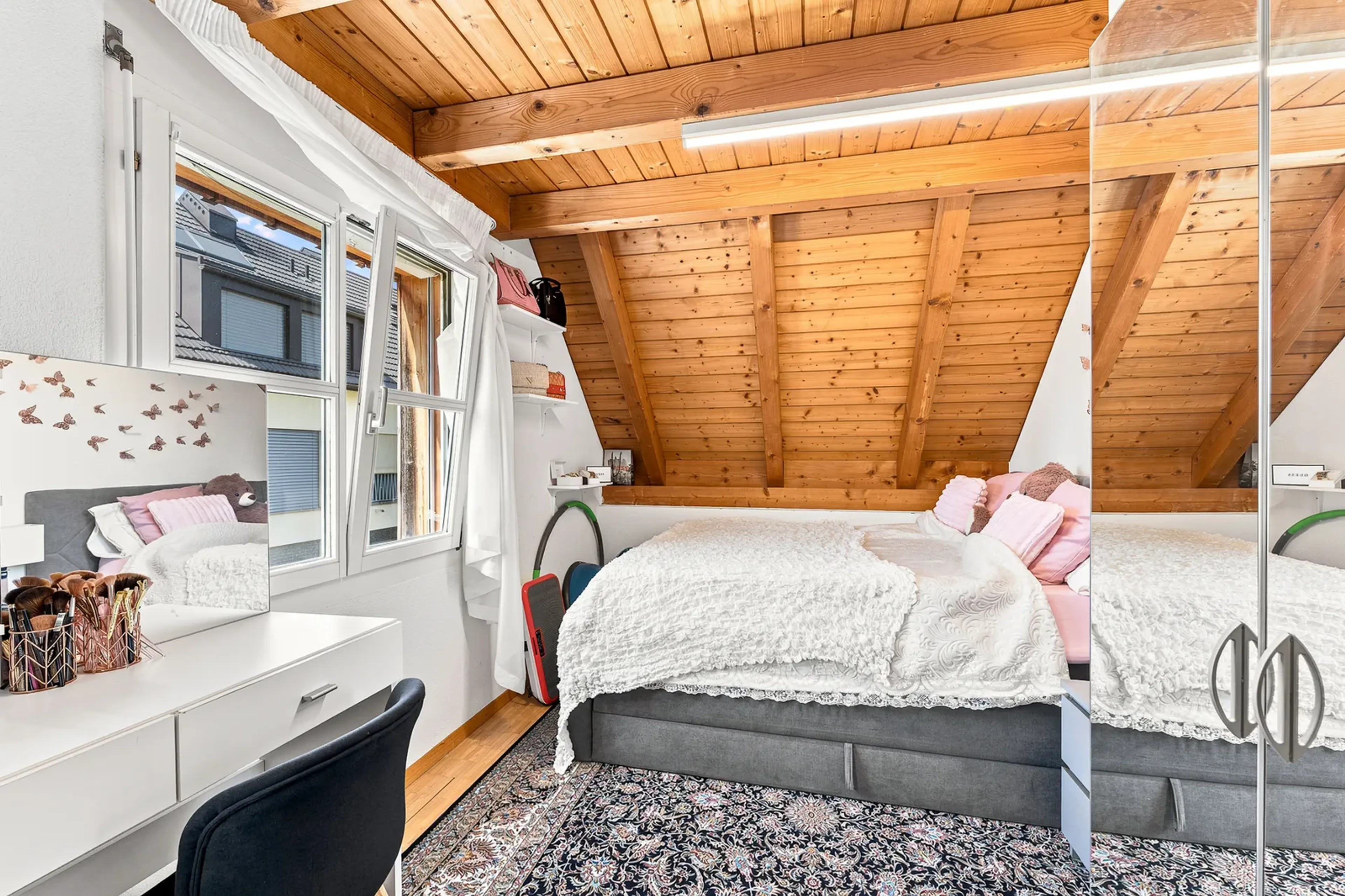 Grosszügige 6.5-Zimmer-Dach-Maisonette – Ein Zuhause für die ganze Familie - 15