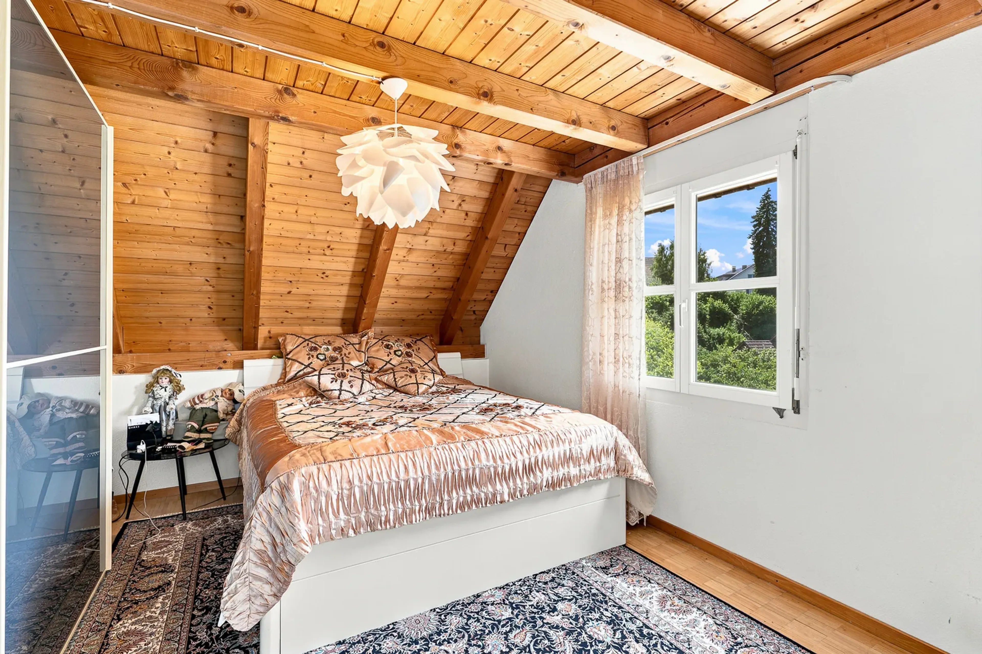 Grosszügige 6.5-Zimmer-Dach-Maisonette – Ein Zuhause für die ganze Familie - 9