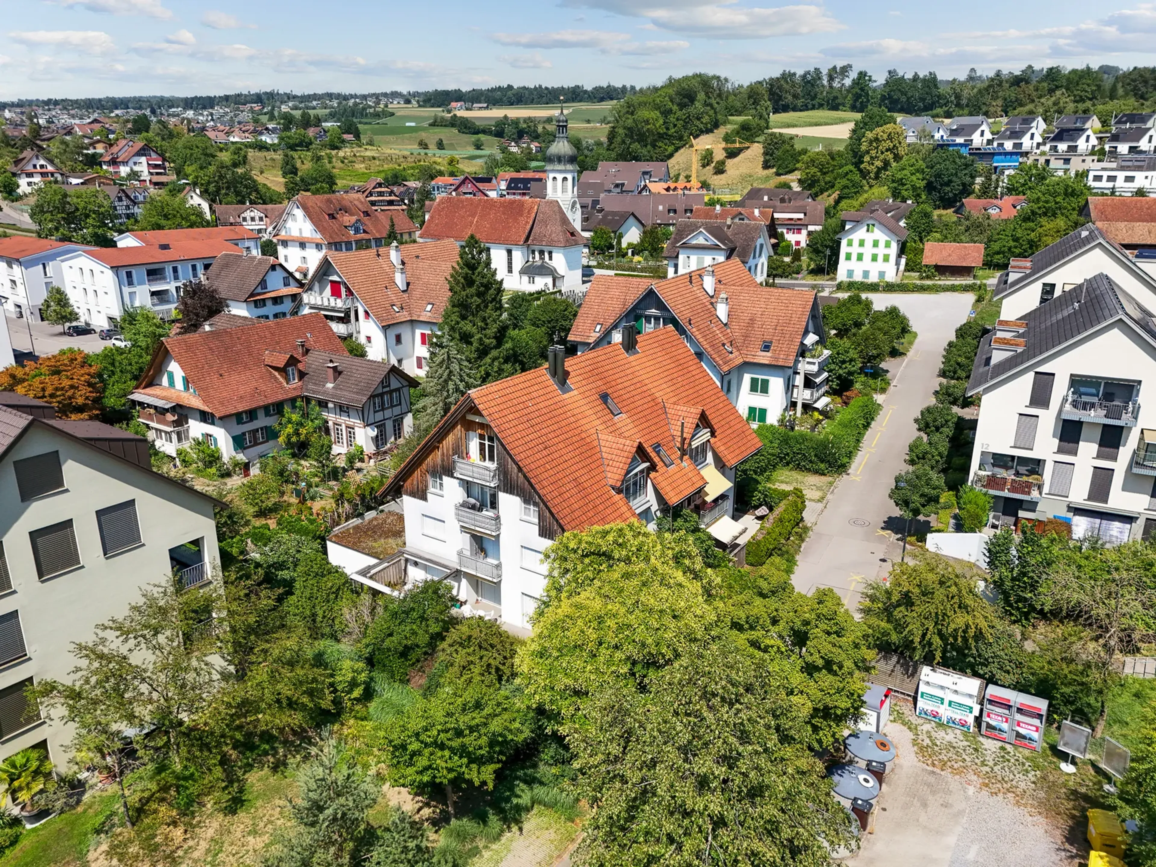 Grosszügige 6.5-Zimmer-Dach-Maisonette – Ein Zuhause für die ganze Familie - 2