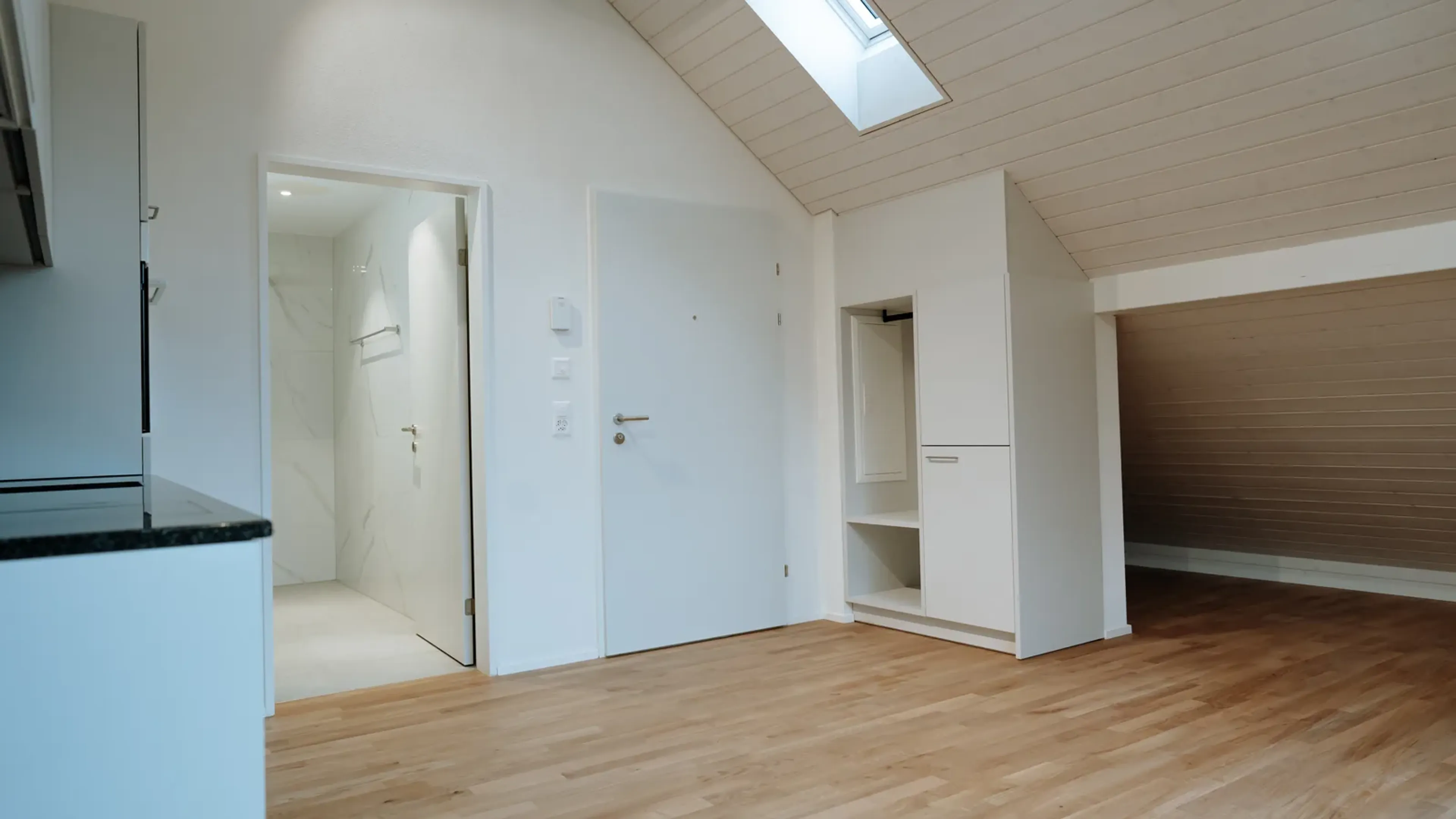 Helles 1.5-Zimmer-Dachstudio in Dübendorf mieten - 2