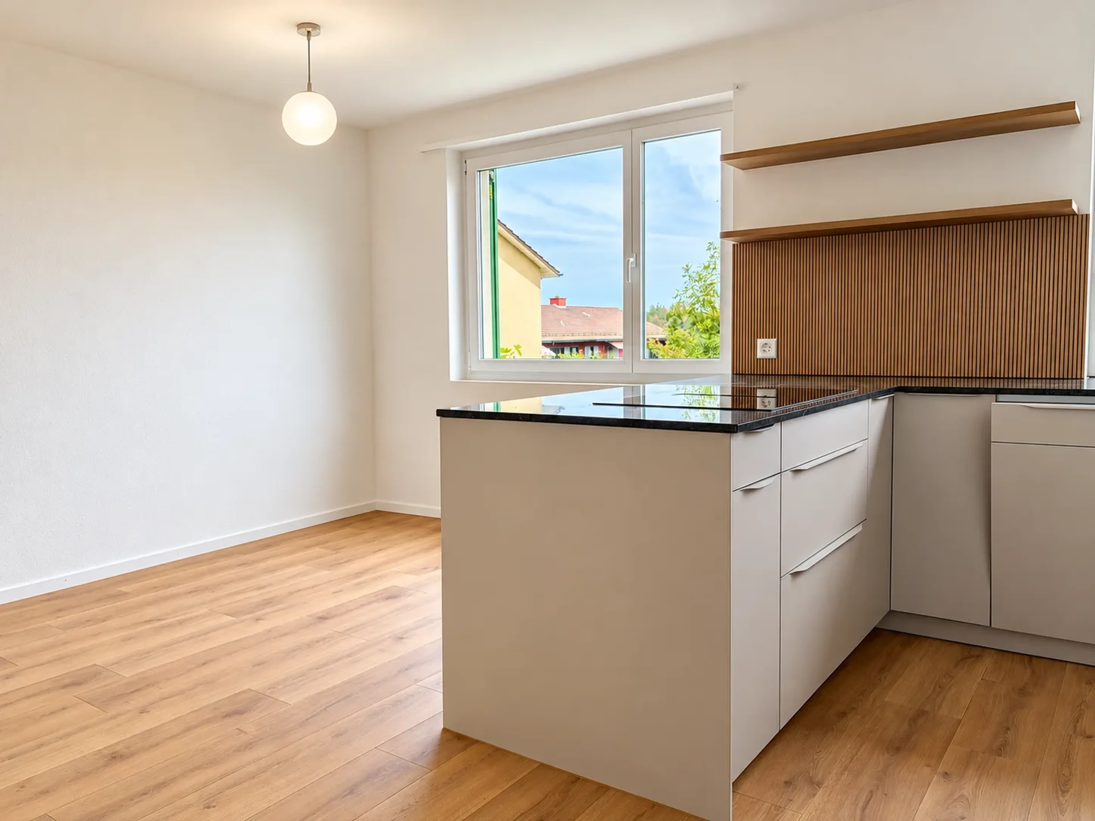 Frisch renoviertes 5.5-Zimmer-Reihenhaus mit Garten in Zürich - 4