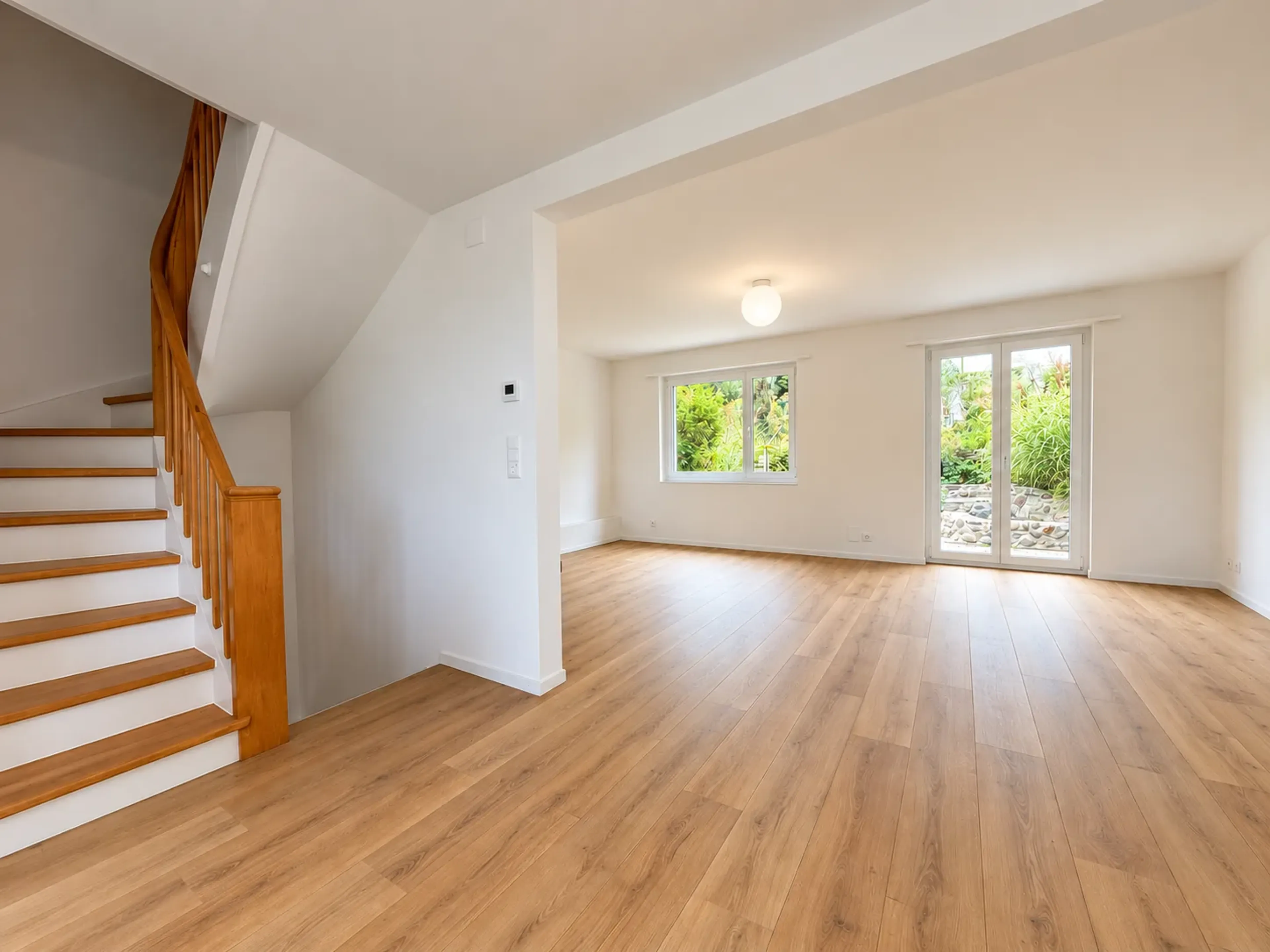 Frisch renoviertes 5.5-Zimmer-Reihenhaus mit Garten in Zürich