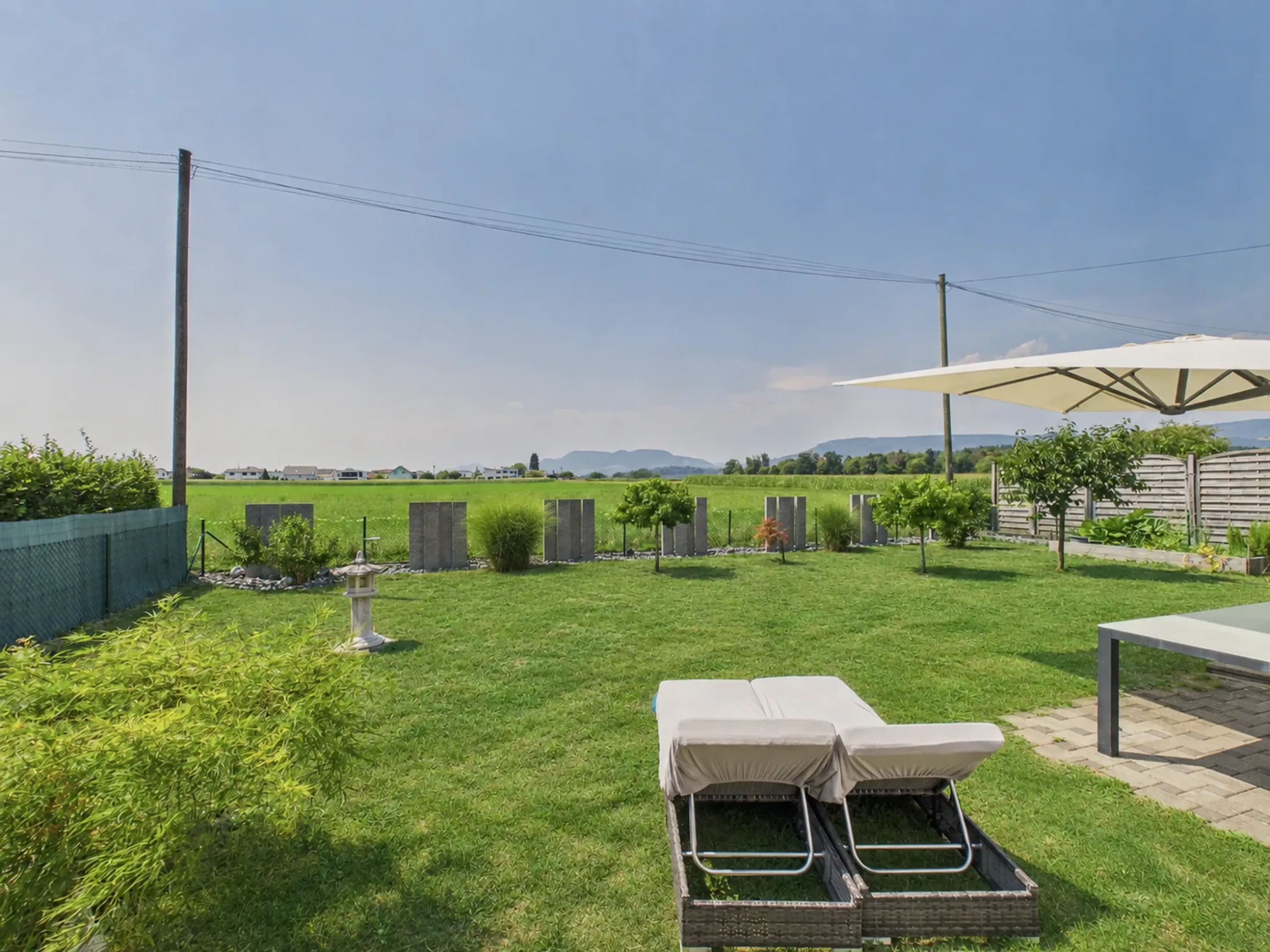 Modernes Einfamilienhaus mit Garten und schöner Weitsicht in Wolfwil - 10