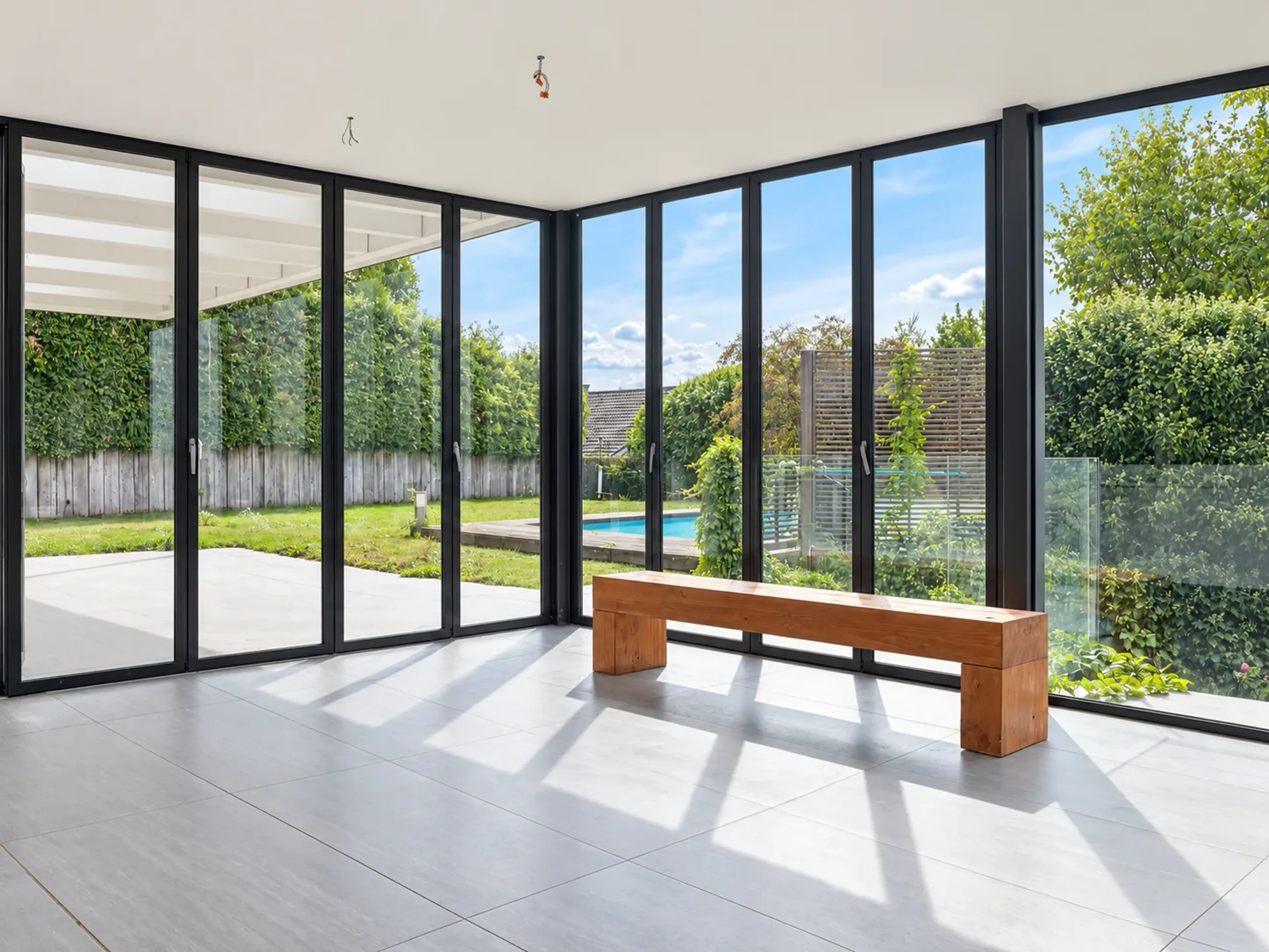 Grosszügiges Einfamilienhaus mit Pool und Garten in Füllinsdorf - 15
