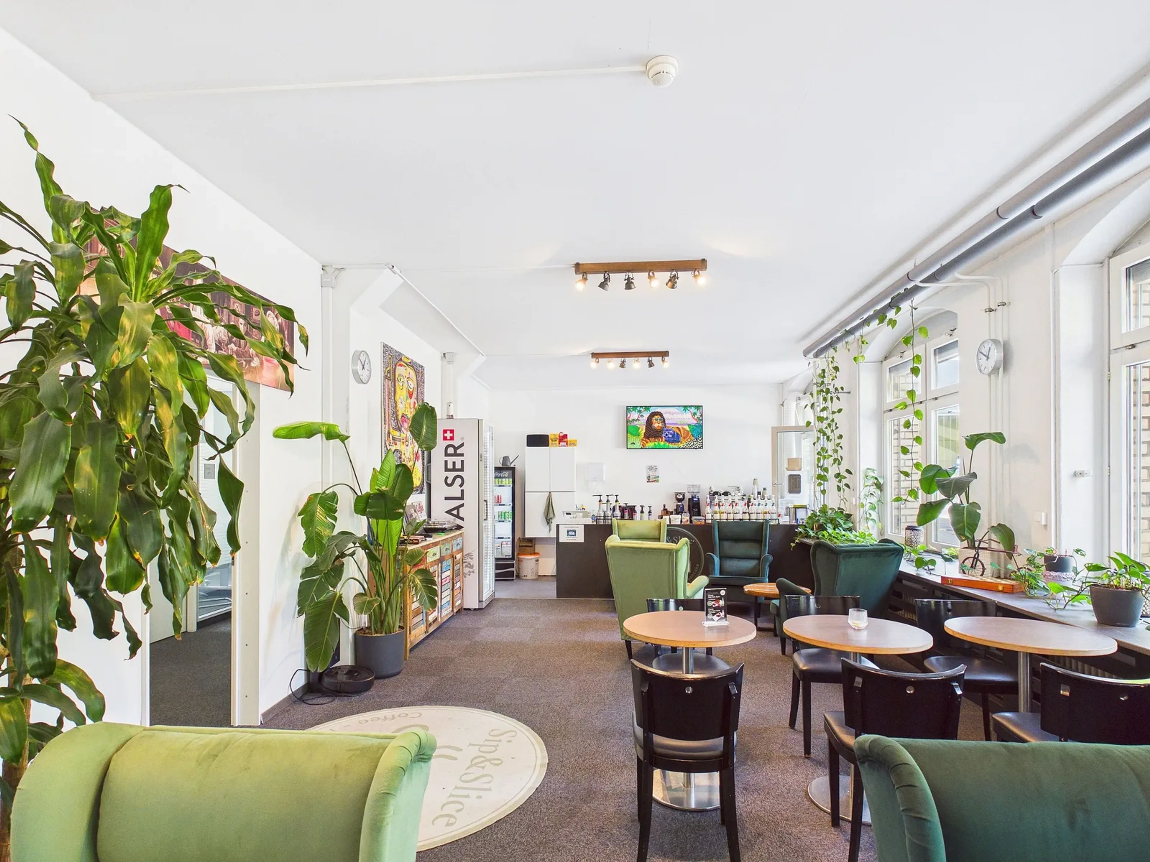 Lichtdurchflutetes 3.5-Zimmer-Gastronomieobjekt in Zürich Oerlikon