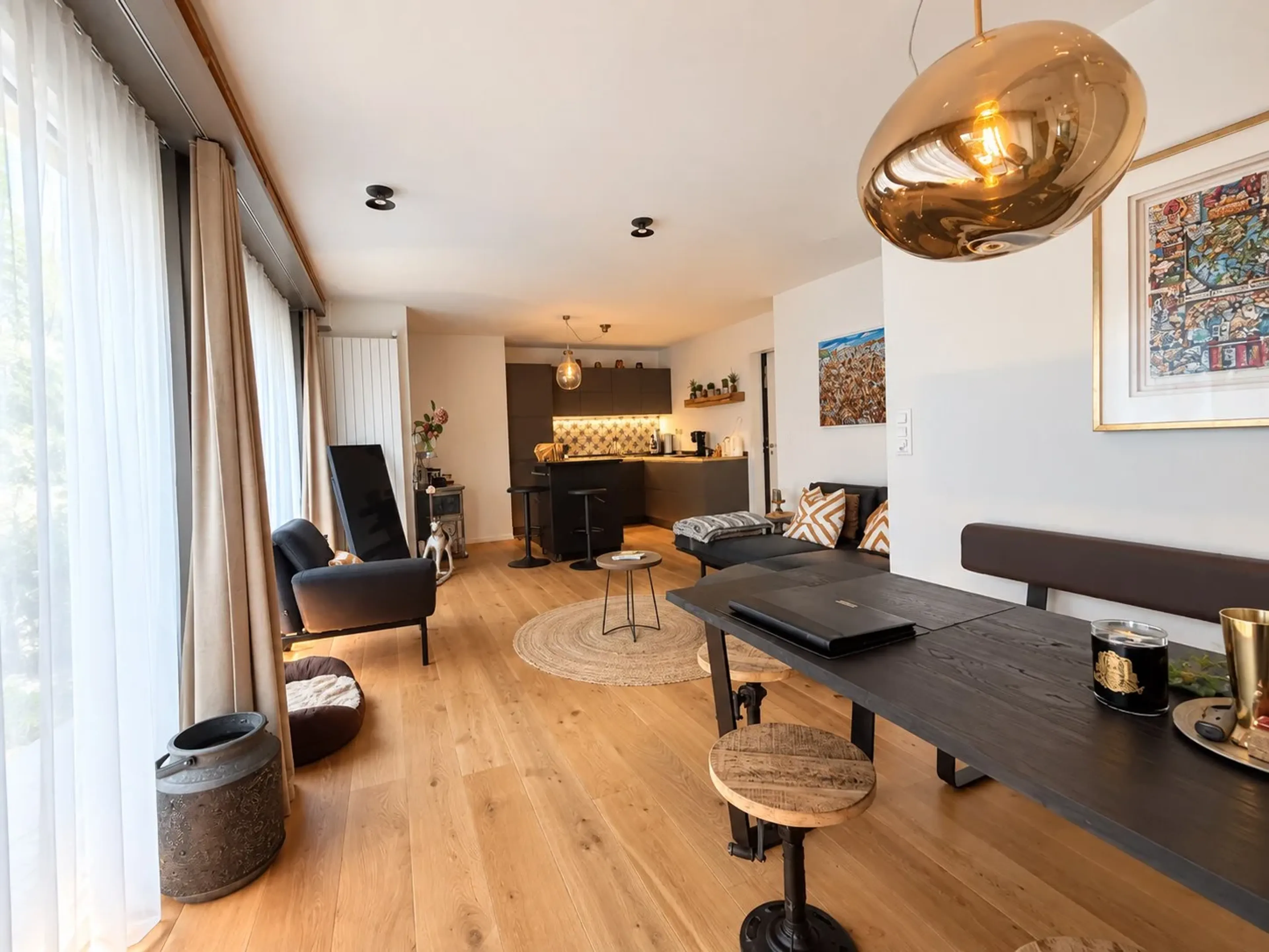 Stilvolle 2.5-Zi.-Wohnung mit Garten in Zürich mieten