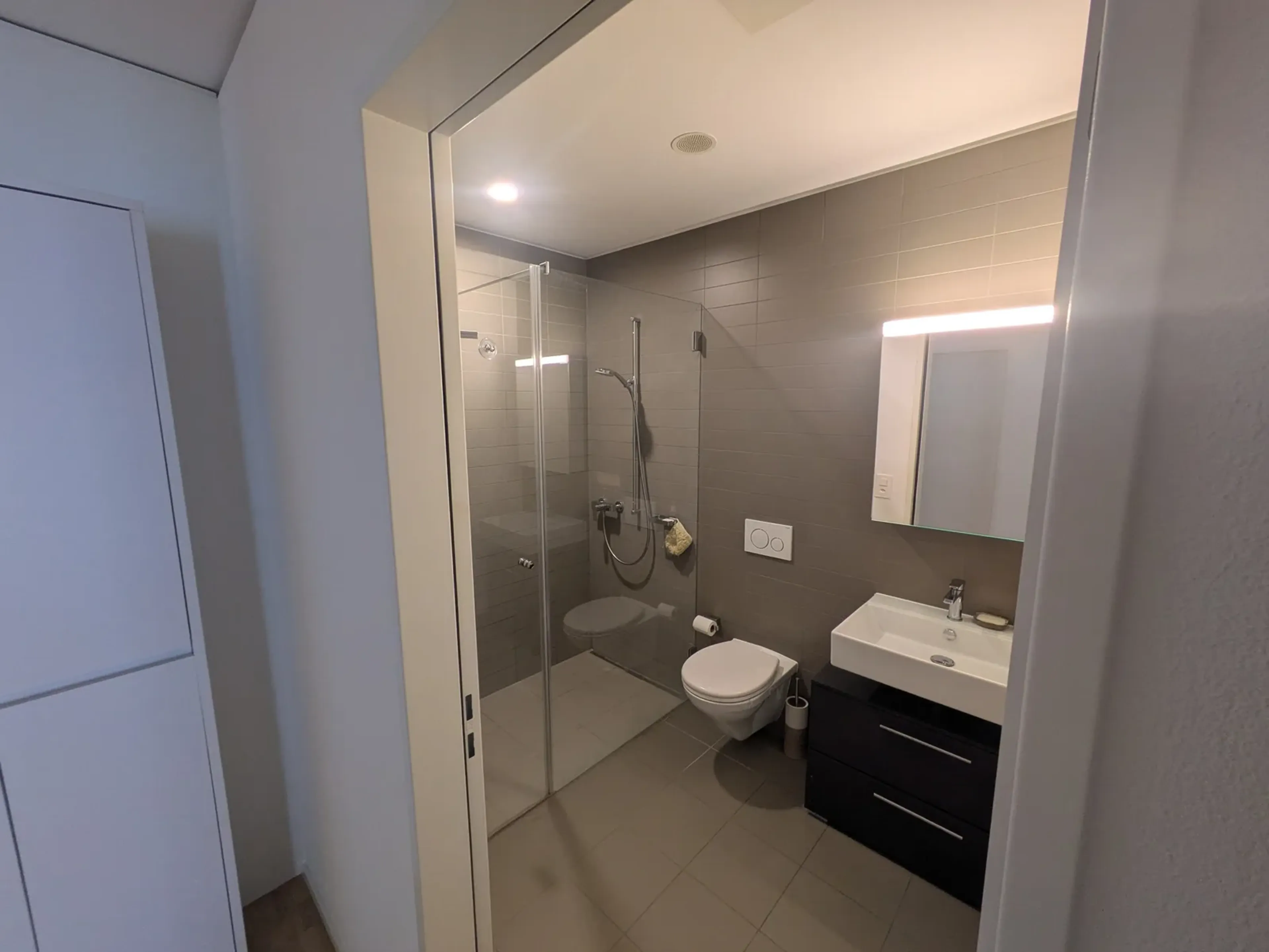 Moderne 3.5-Zimmer-Wohnung in Basel mieten - 6. OG - 4