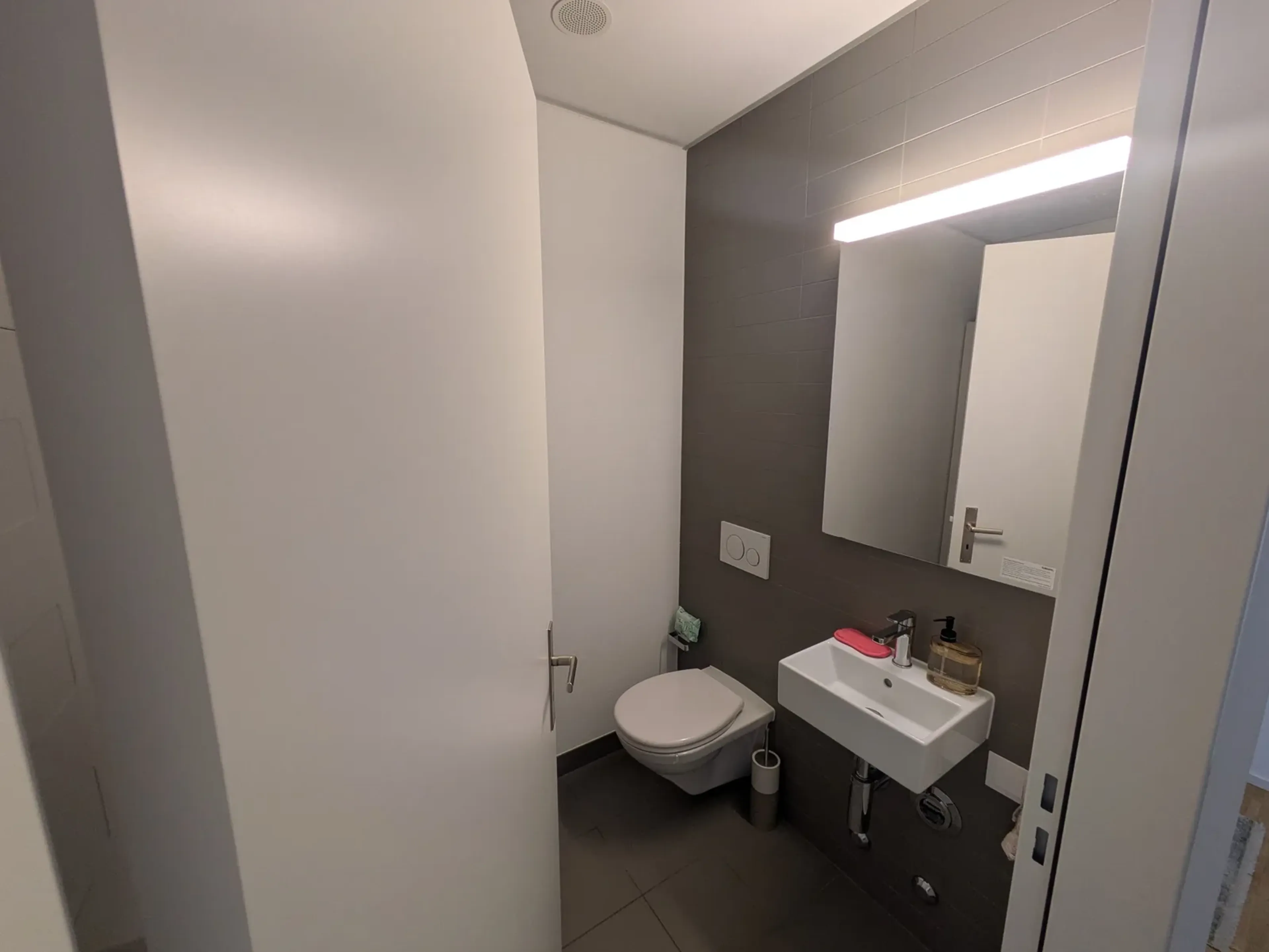 Moderne 3.5-Zimmer-Wohnung in Basel mieten - 6. OG - 5