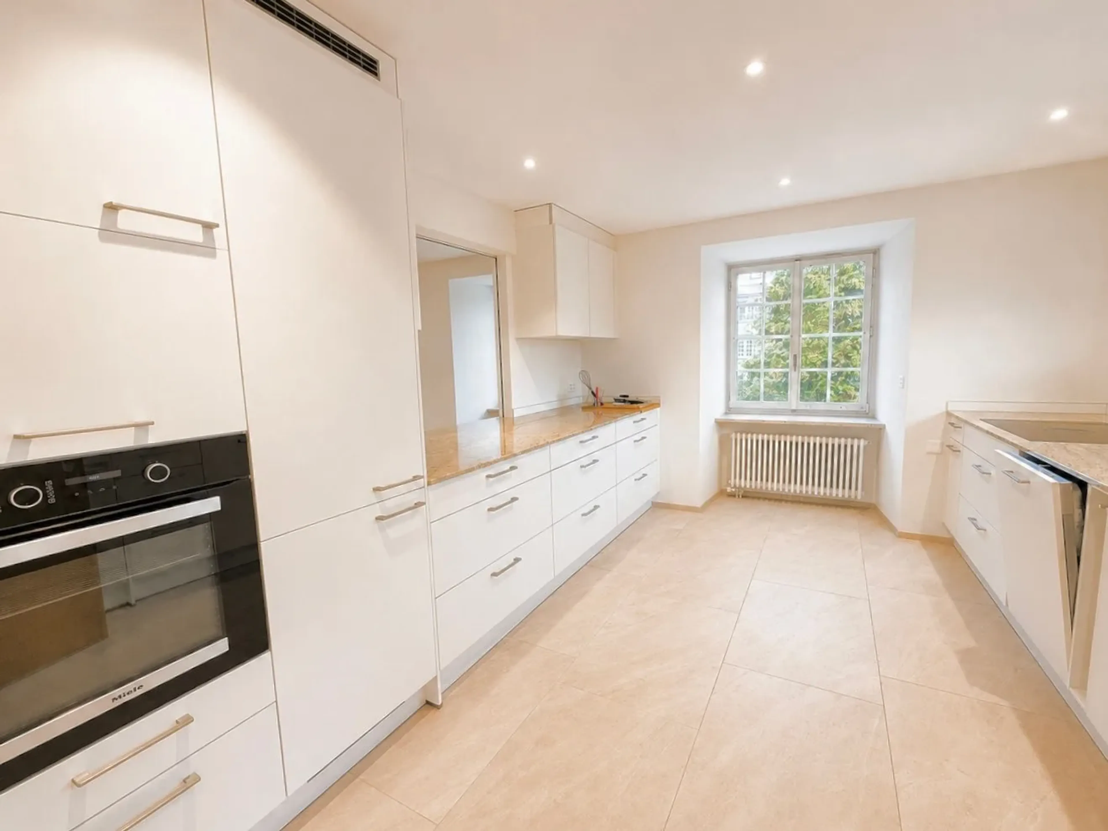 *RESERVIERT* Grosszügige 5.5-Zimmer-Maisonette – 177 m² Wohnfläche & zwei Balkone - 2