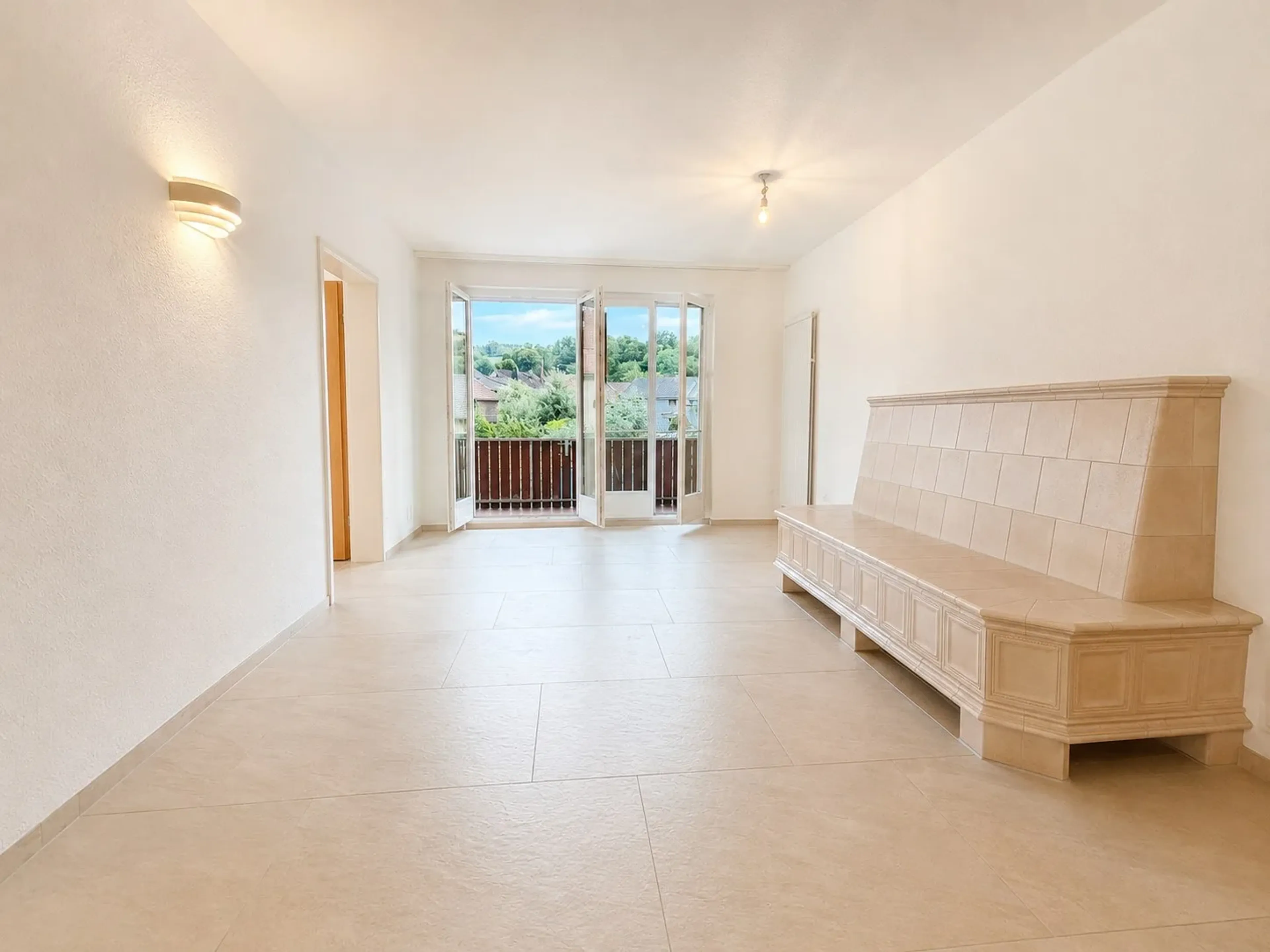 Frisch renovierte 5.5-Zimmer-Wohnung in Hornussen mieten - 5