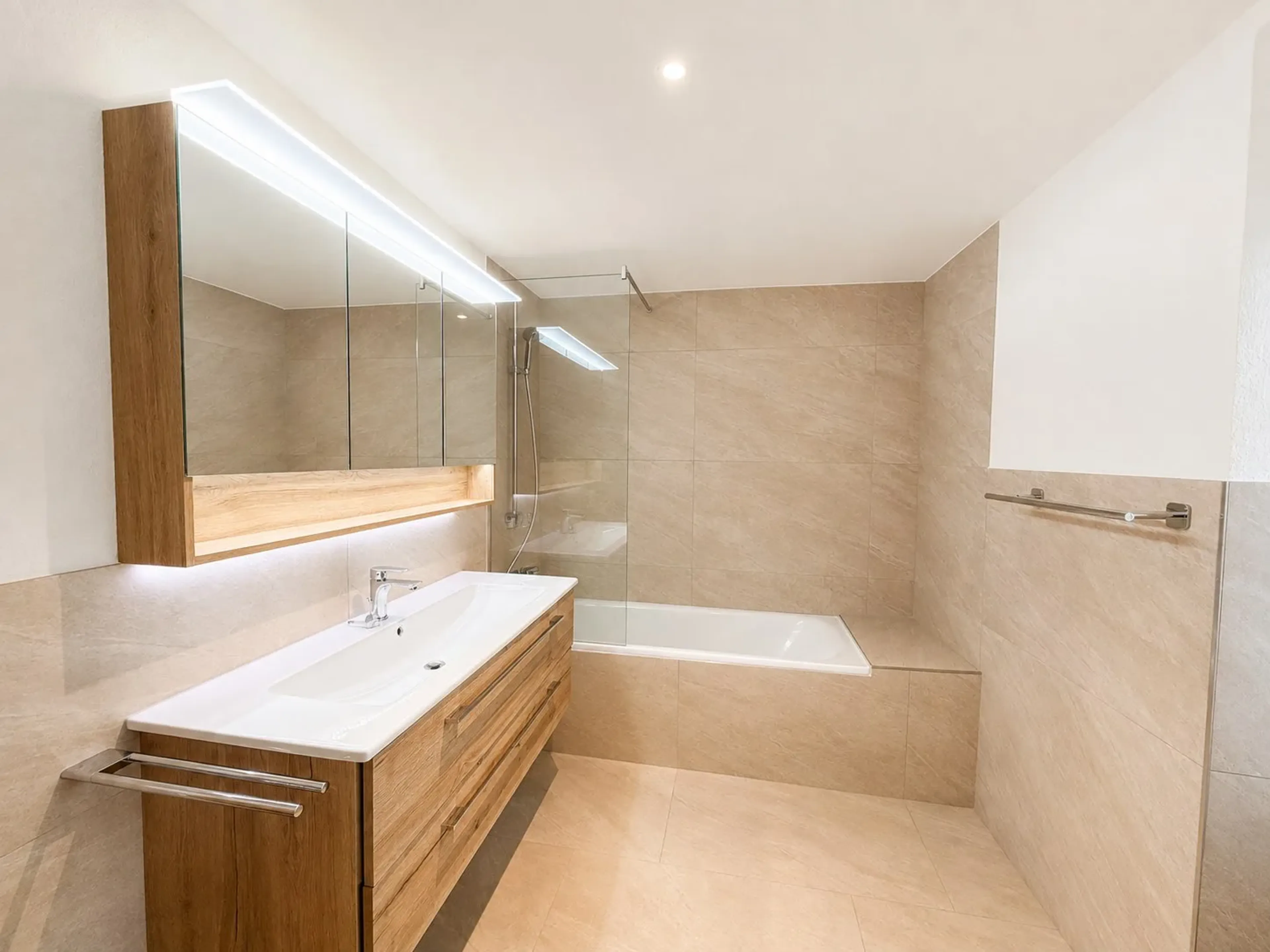 *RESERVIERT* Grosszügige 5.5-Zimmer-Maisonette – 177 m² Wohnfläche & zwei Balkone - 11
