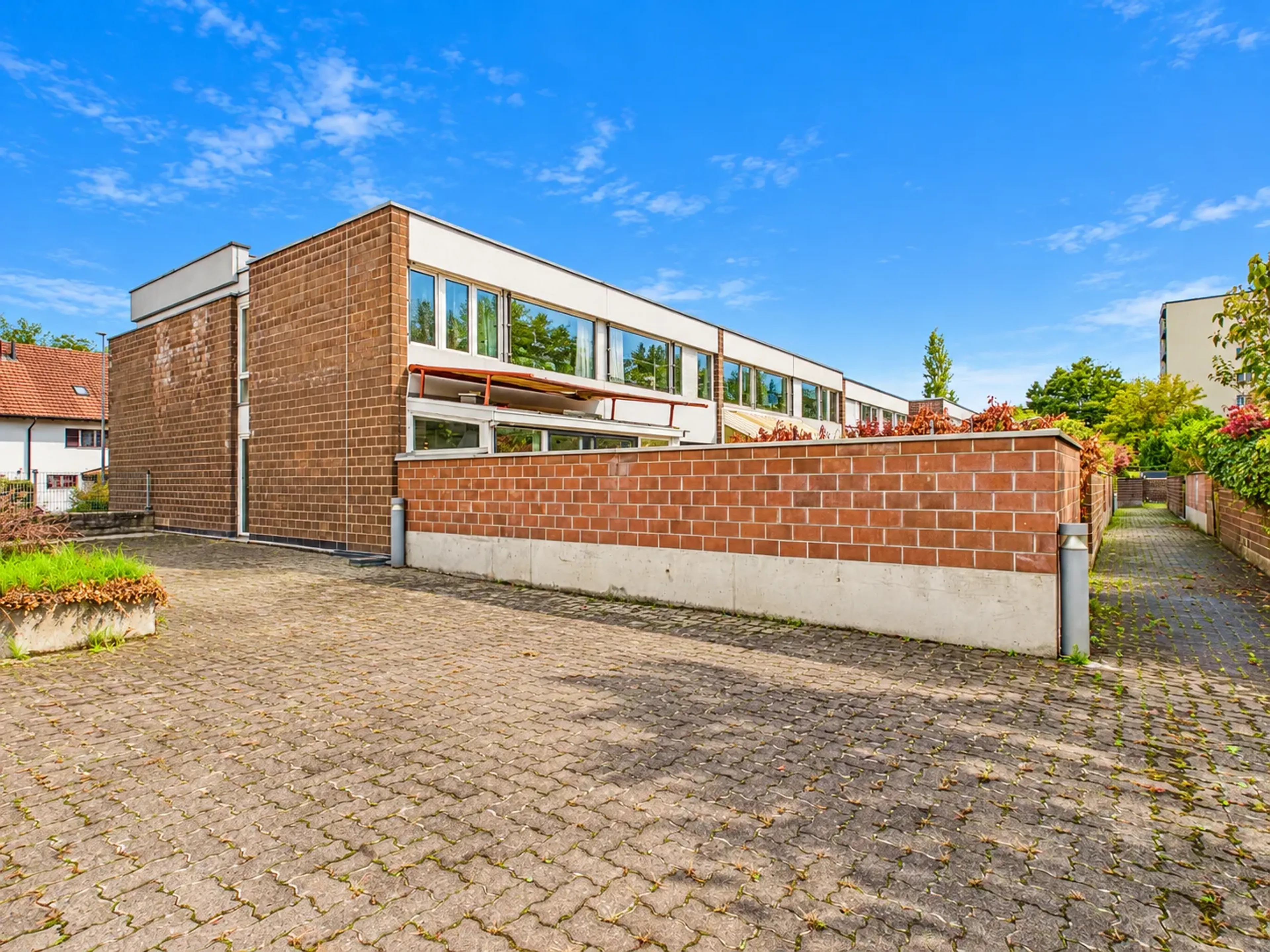 5.5-Zimmer-Eckreihenhaus in Therwil - 2025 komplett renoviert - 12