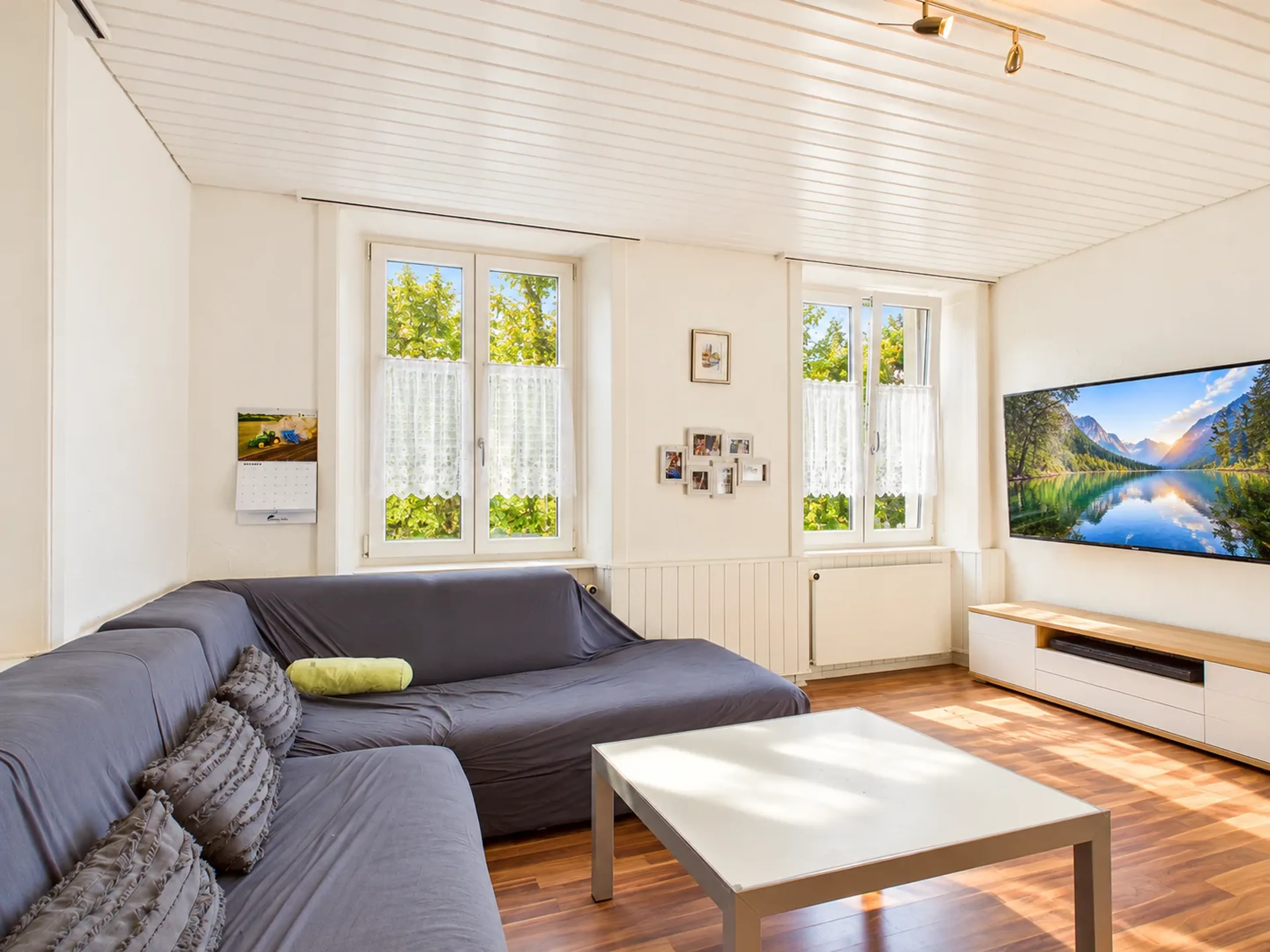 Grosszügiges 7-Zimmer-Bauernhaus mit Einliegerwohnung und vielseitigem Nutzungspotenzial - 5