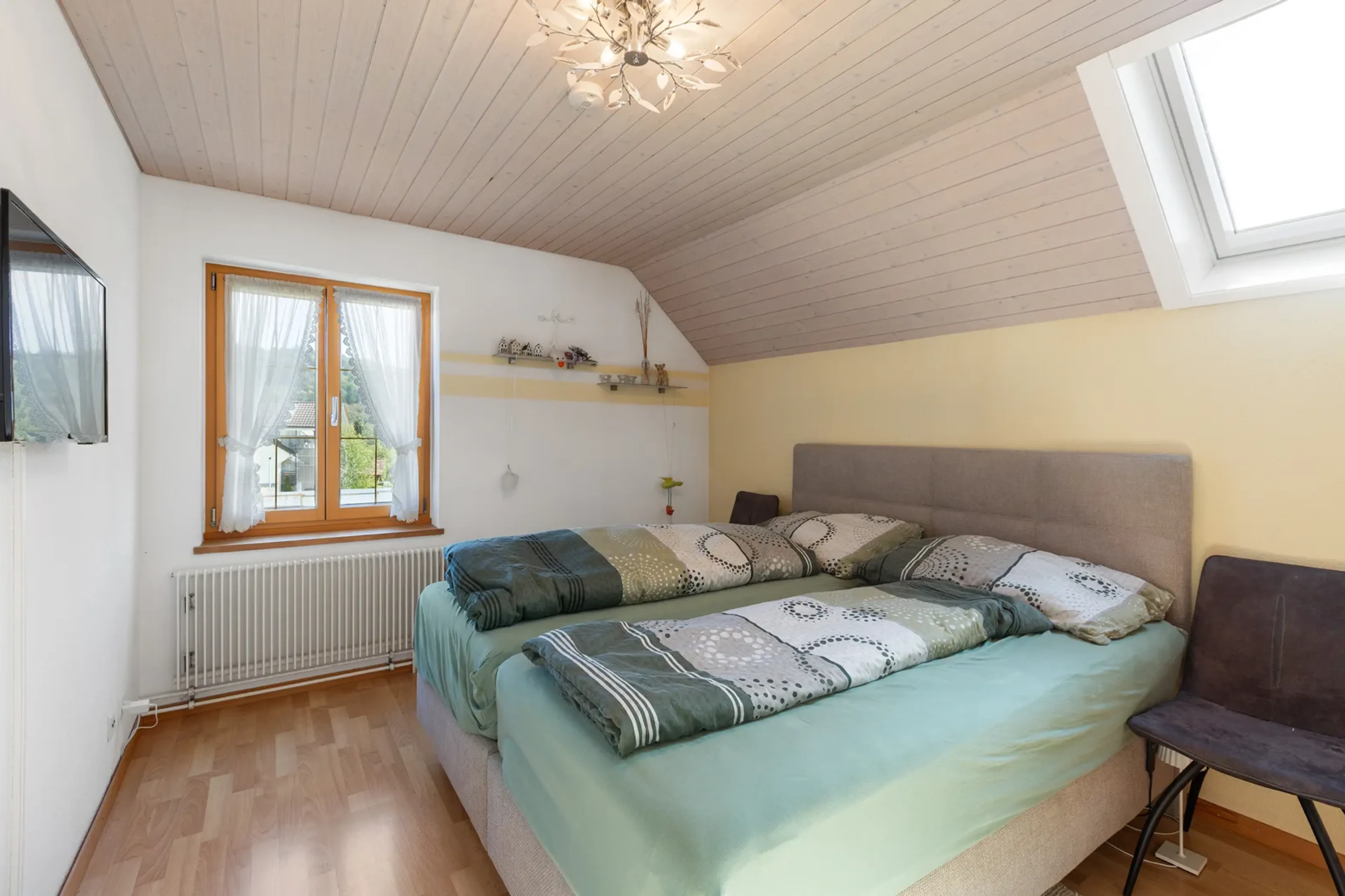 6.5-Zimmer-Einfamilienhaus mit Wintergarten in Grafstal - 12