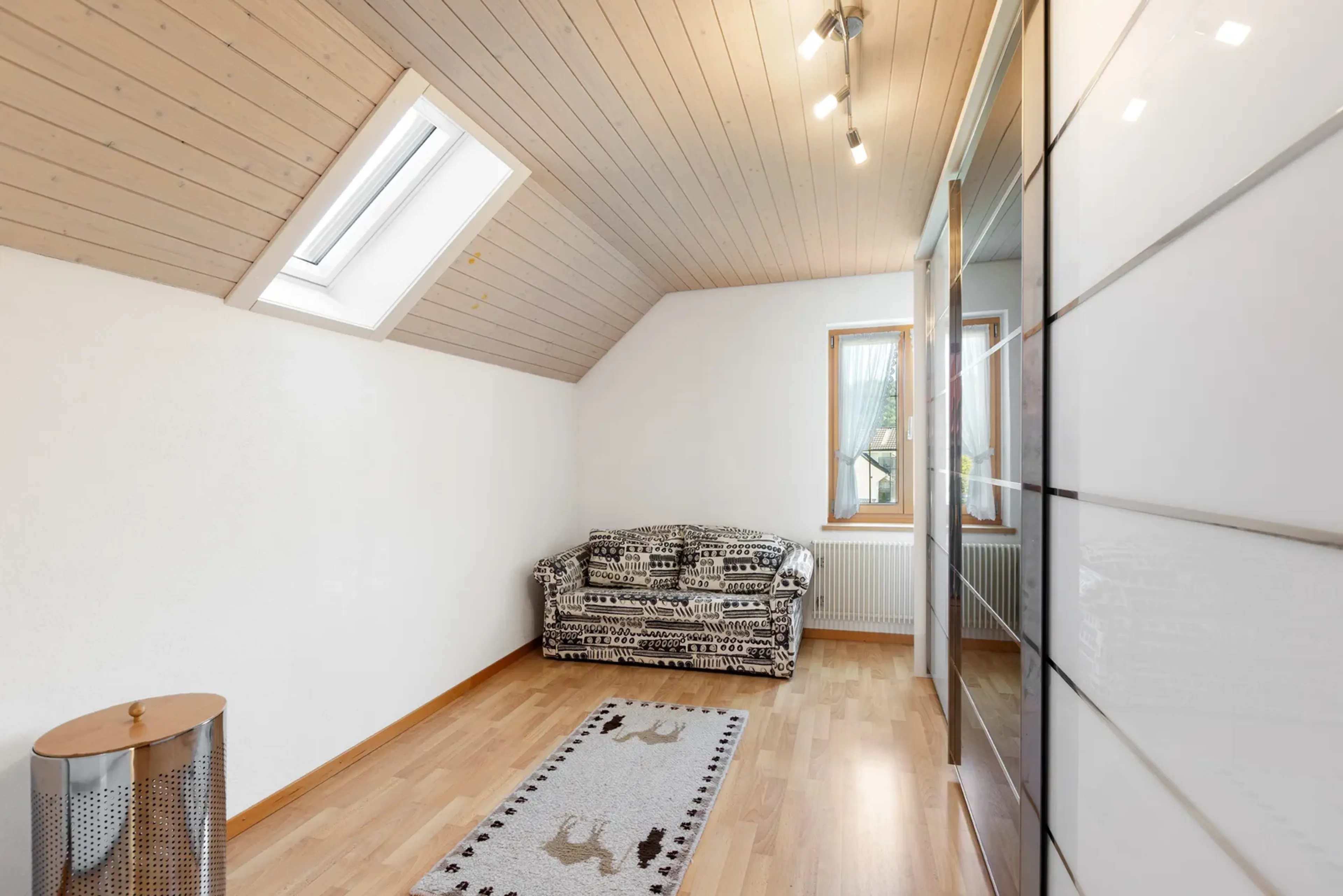 6.5-Zimmer-Einfamilienhaus mit Wintergarten in Grafstal - 14