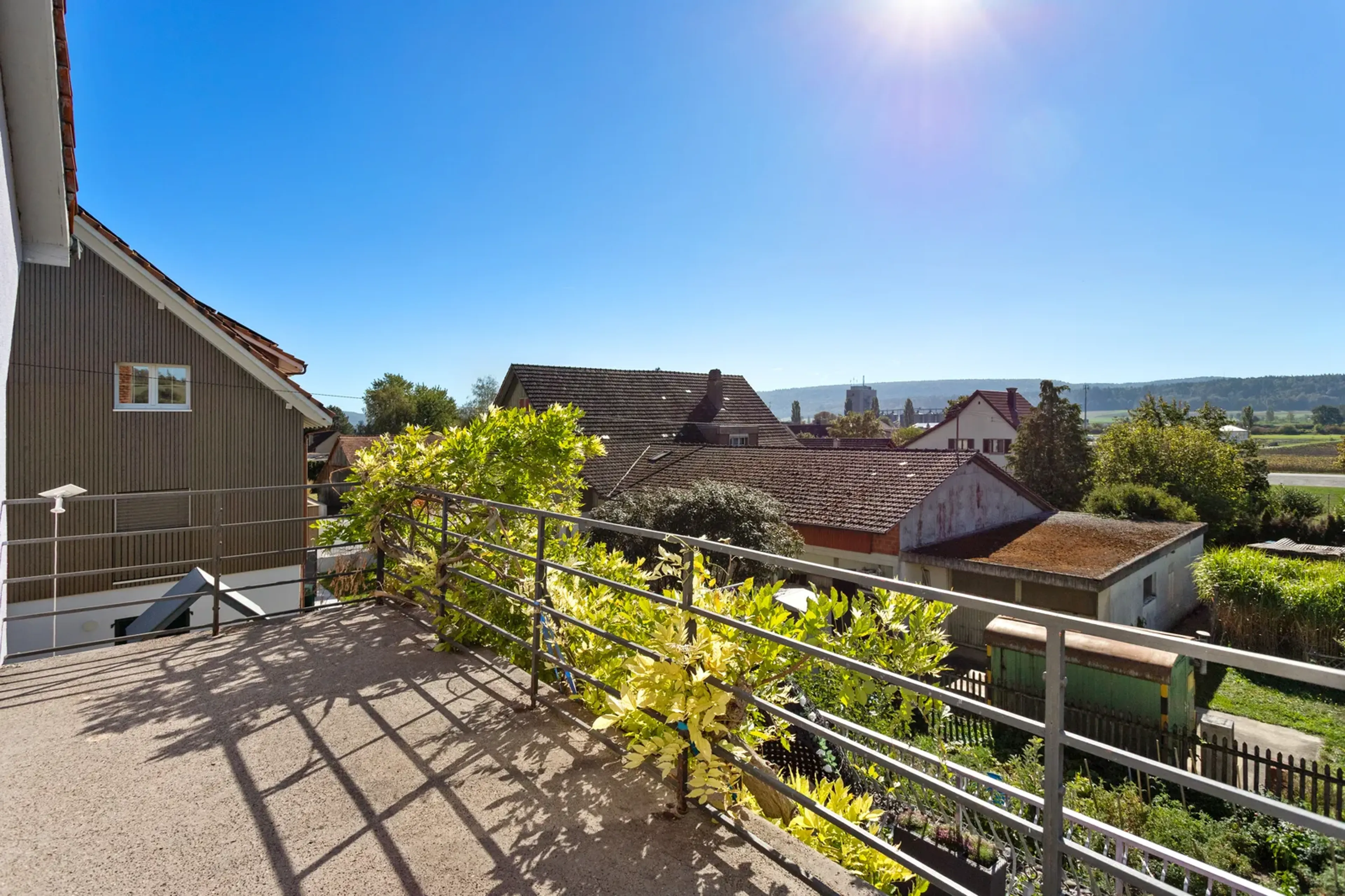 Saniertes 6-Zimmer-Einfamilienhaus mit Garten in Hallau - 9