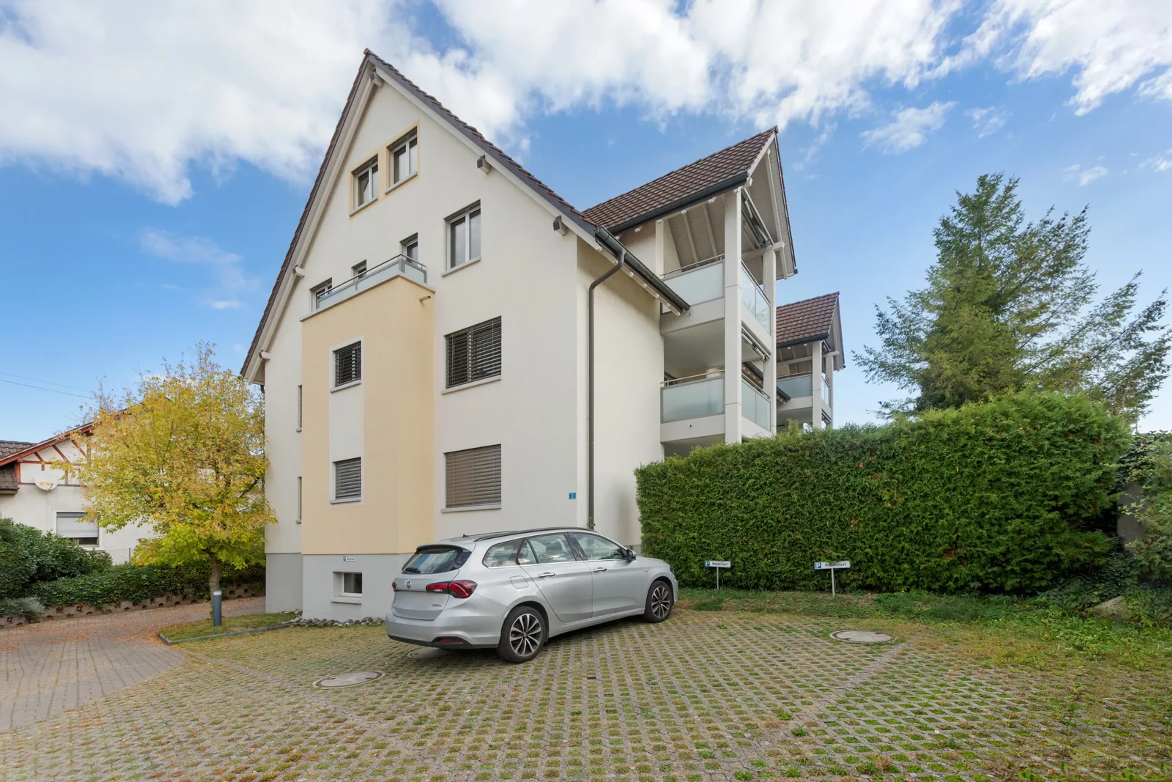 5.5-Zimmer-Dachwohnung mit Cheminée in Bonau - 15