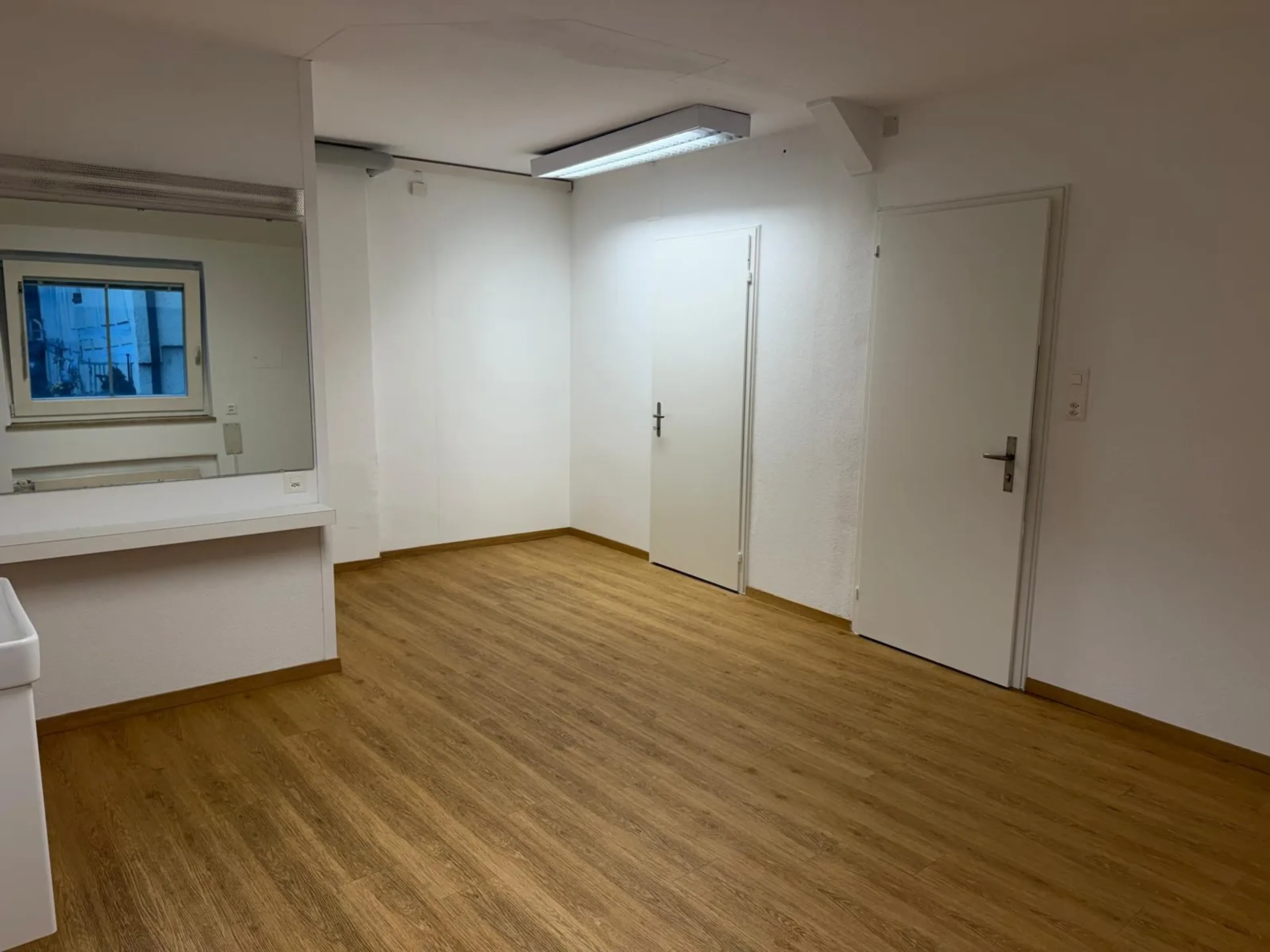 Helle 5-Zimmer-Bürofläche mit 140 m² im Zentrum von Winterthur - 11